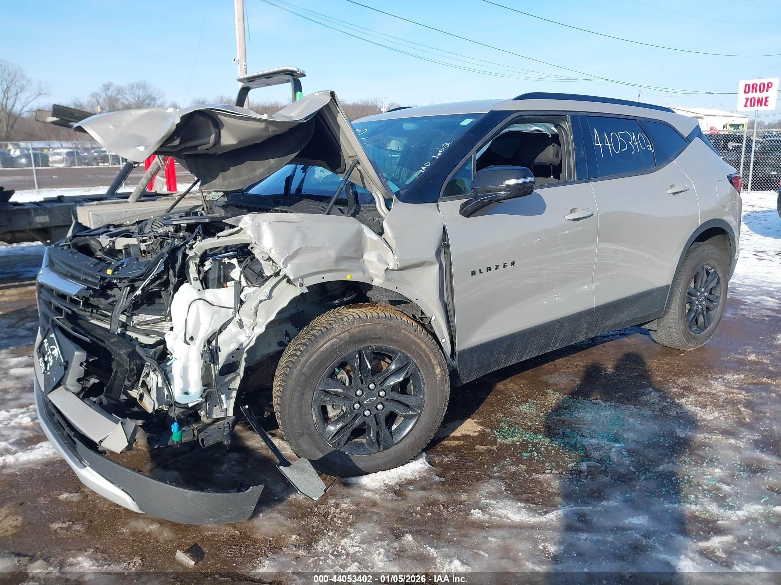 CHEVROLET BLAZER image 2
