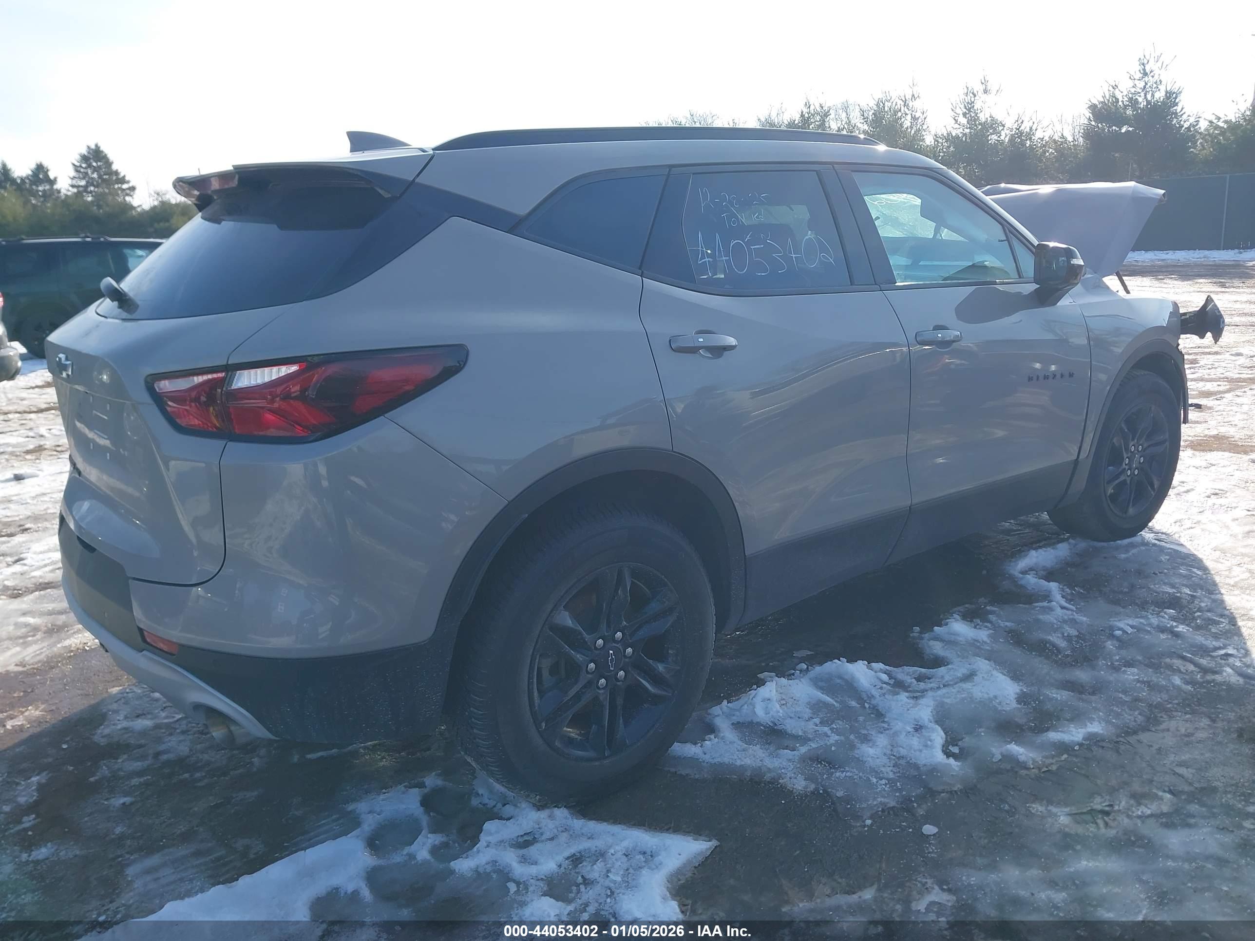 CHEVROLET BLAZER image 4