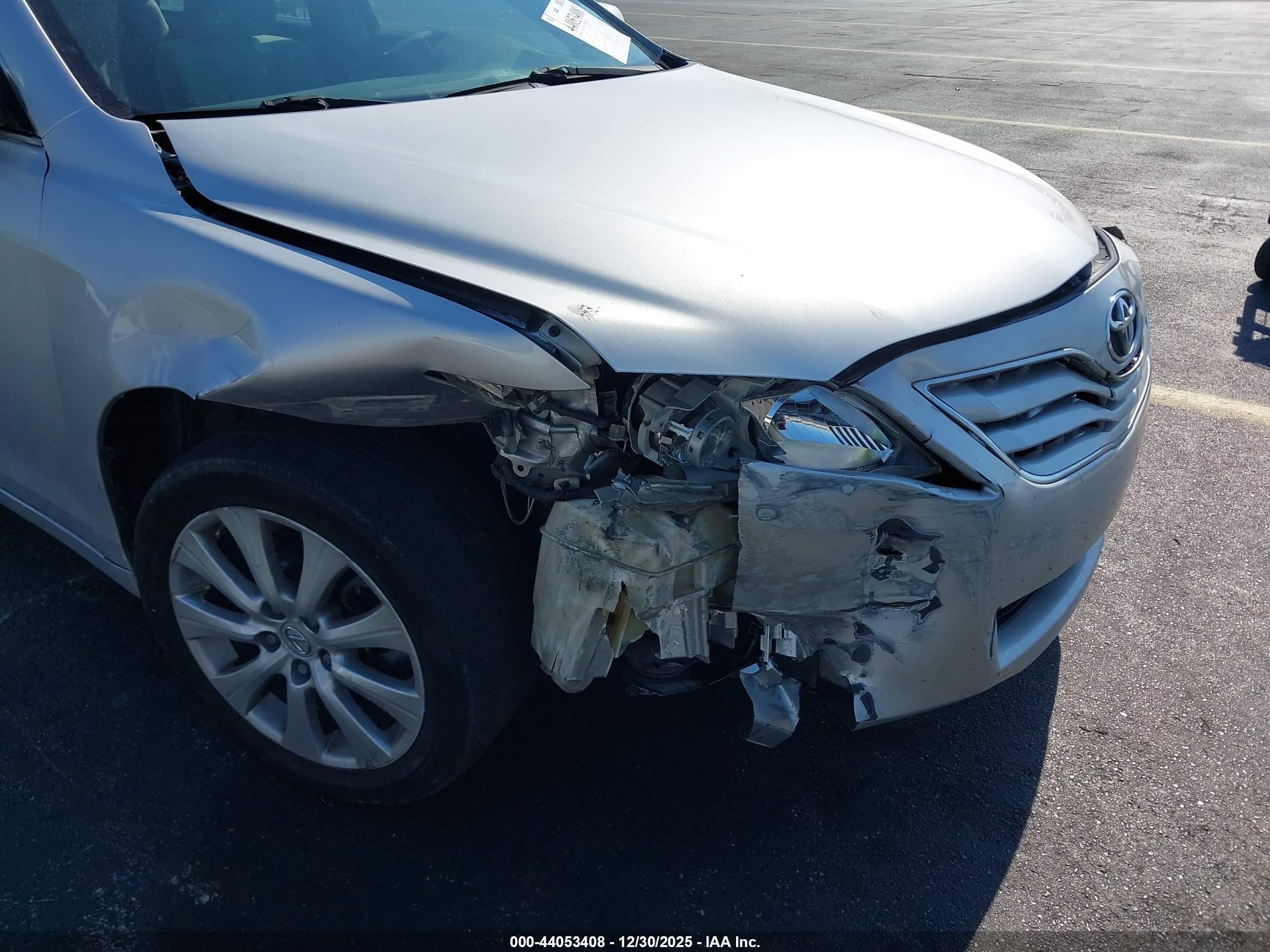 TOYOTA CAMRY image 6