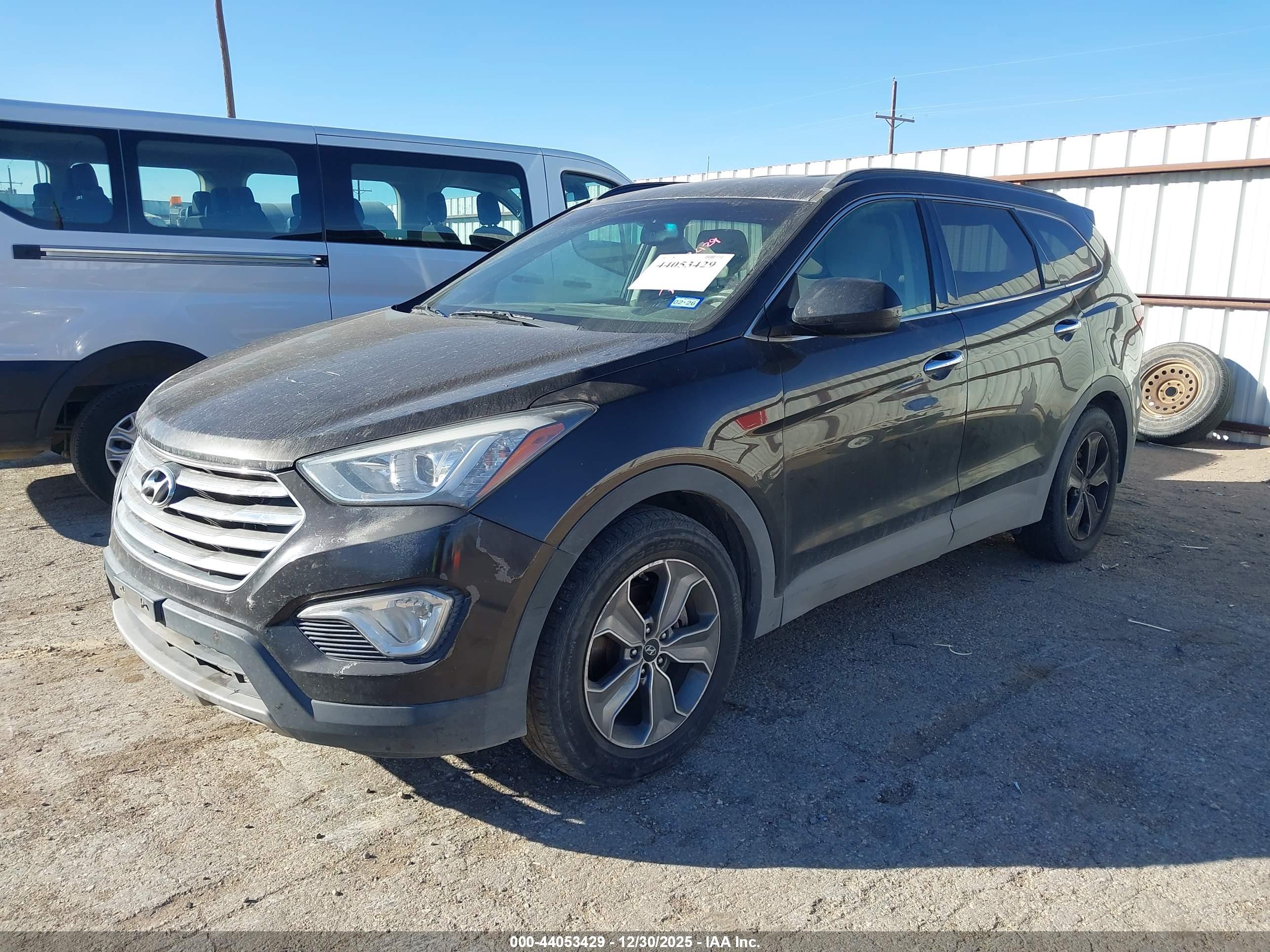 HYUNDAI SANTA image 2