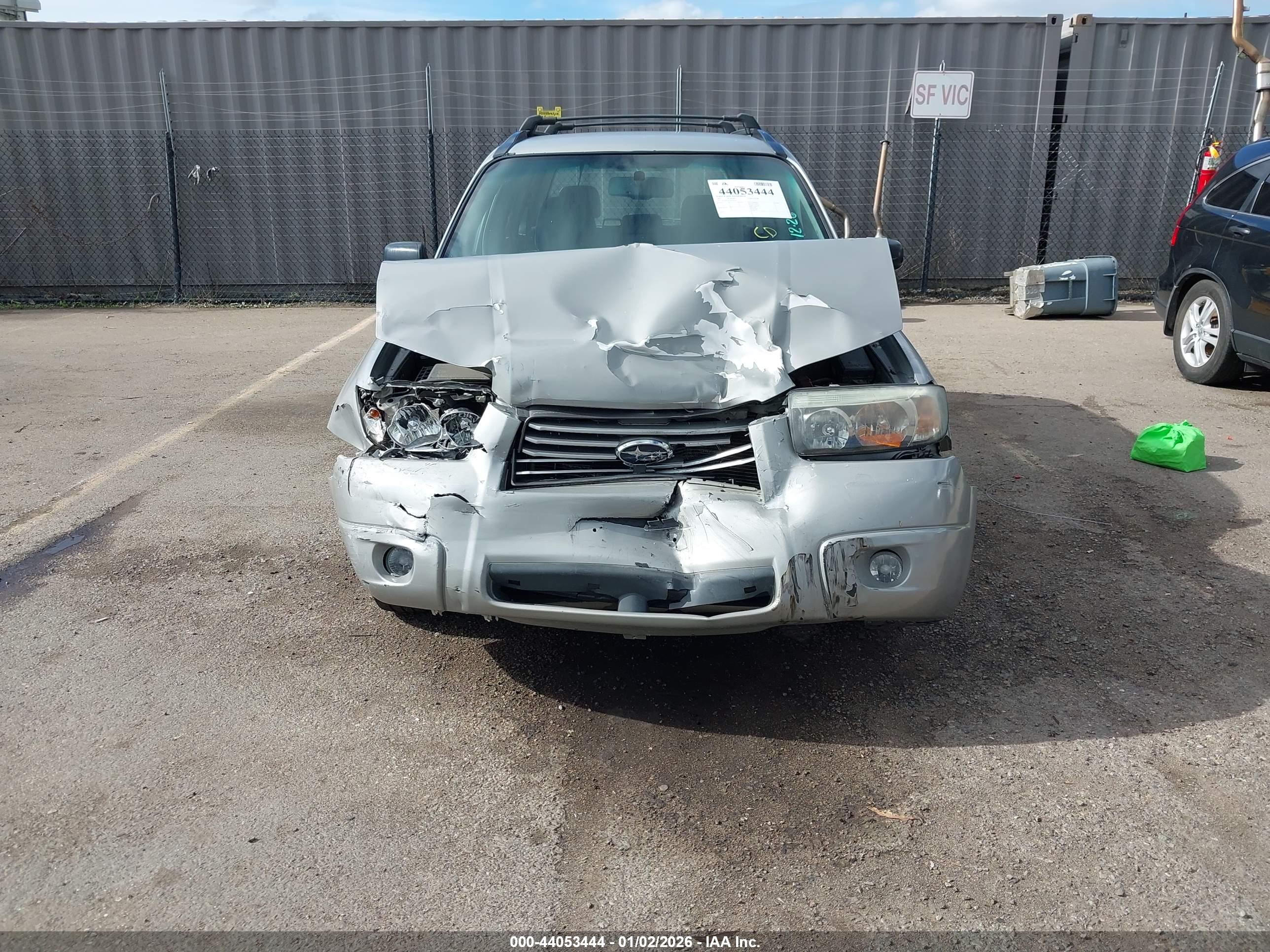 SUBARU FORESTER image 6
