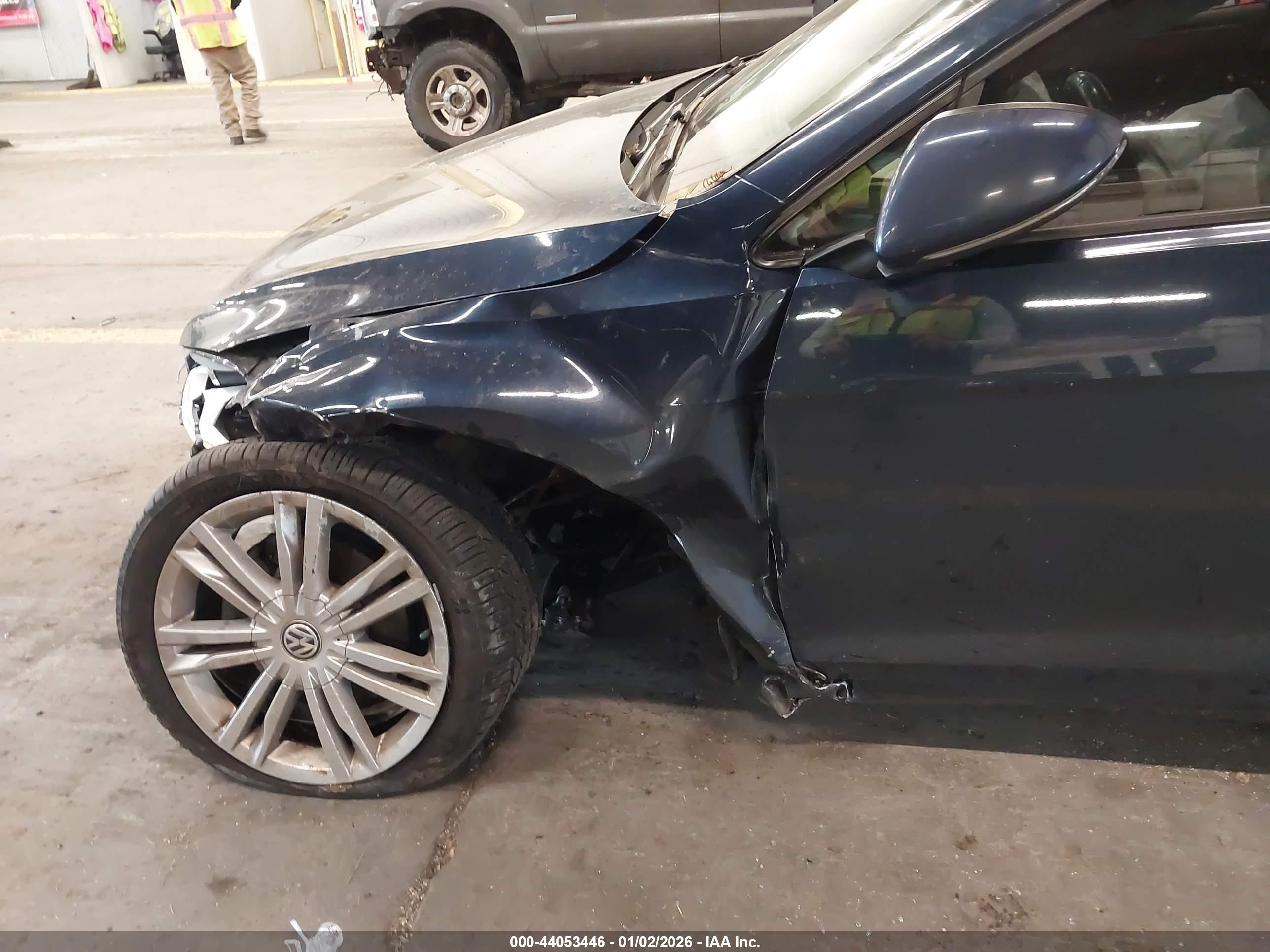 VOLKSWAGEN GOLF image 6
