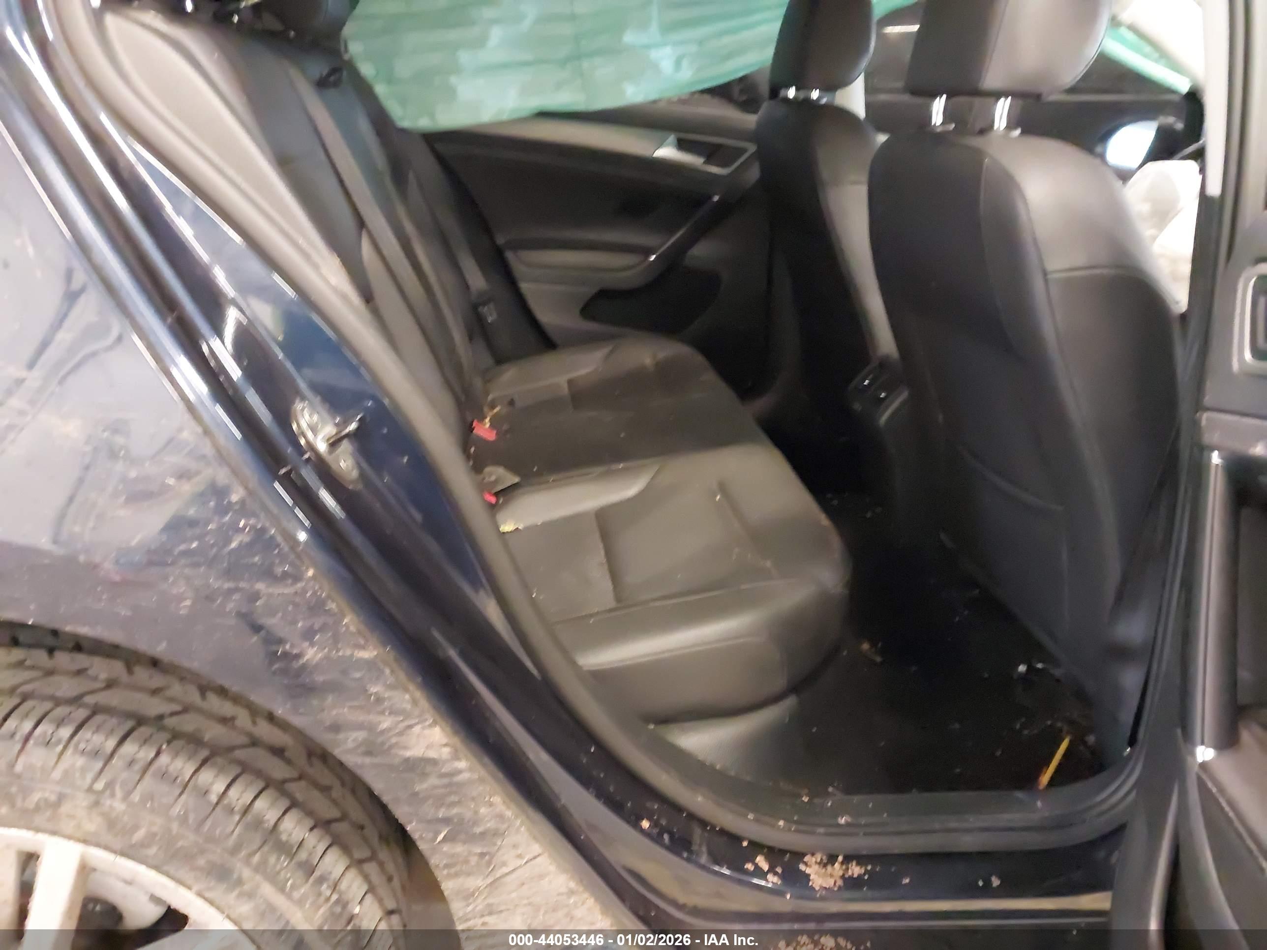 VOLKSWAGEN GOLF image 8