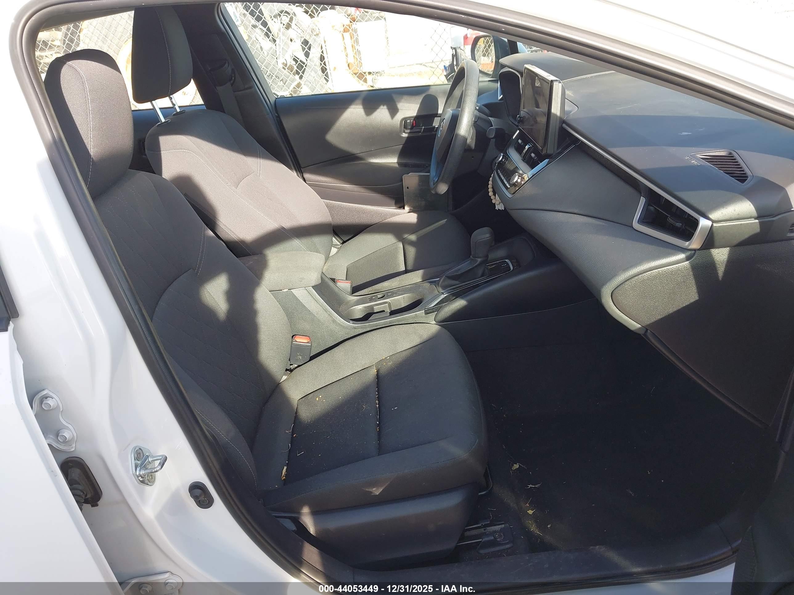 TOYOTA COROLLA image 5