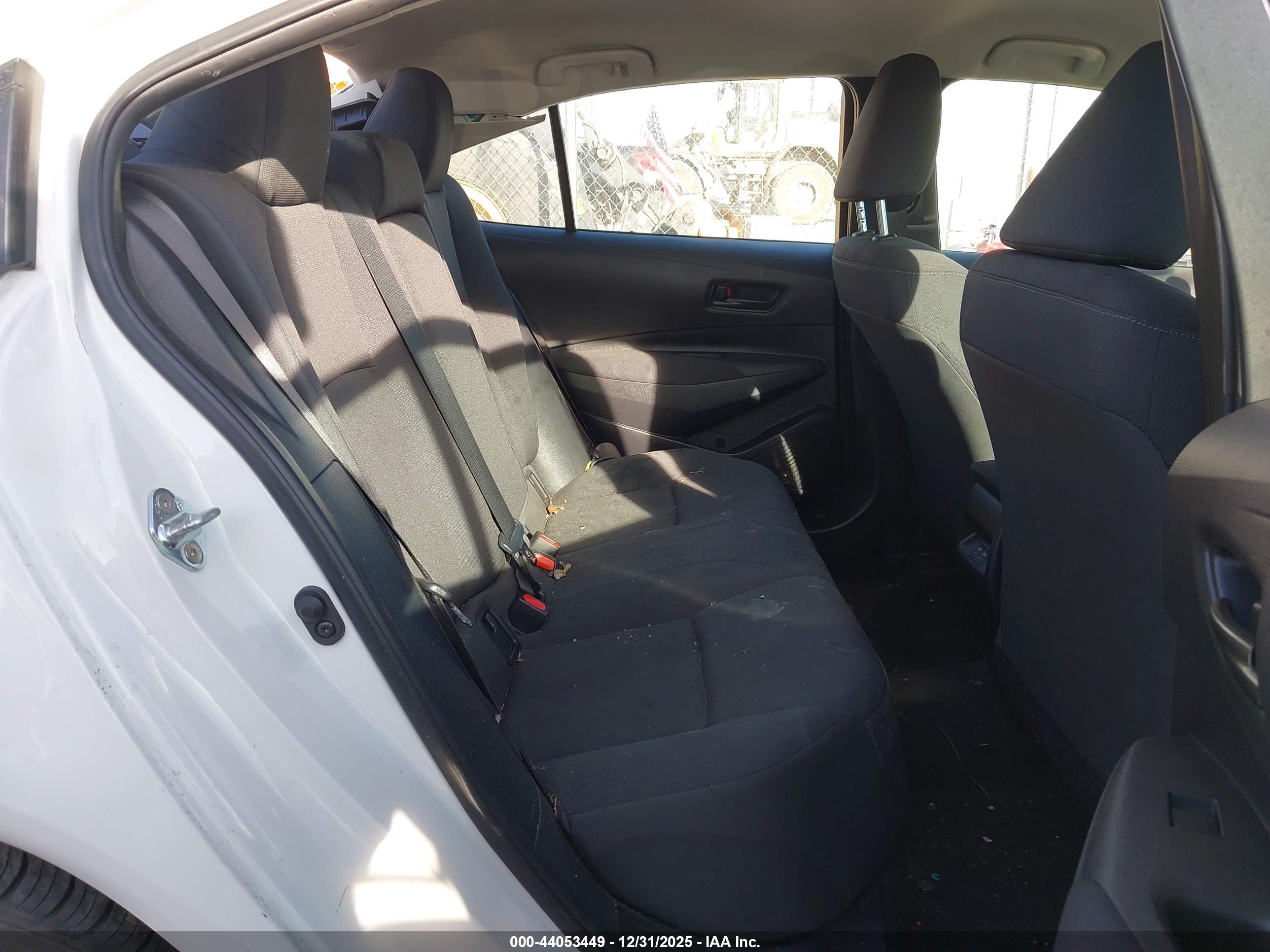 TOYOTA COROLLA image 8