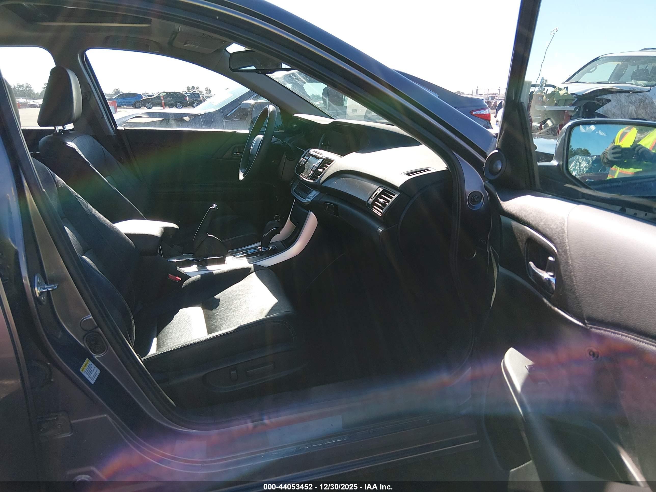 HONDA ACCORD image 5