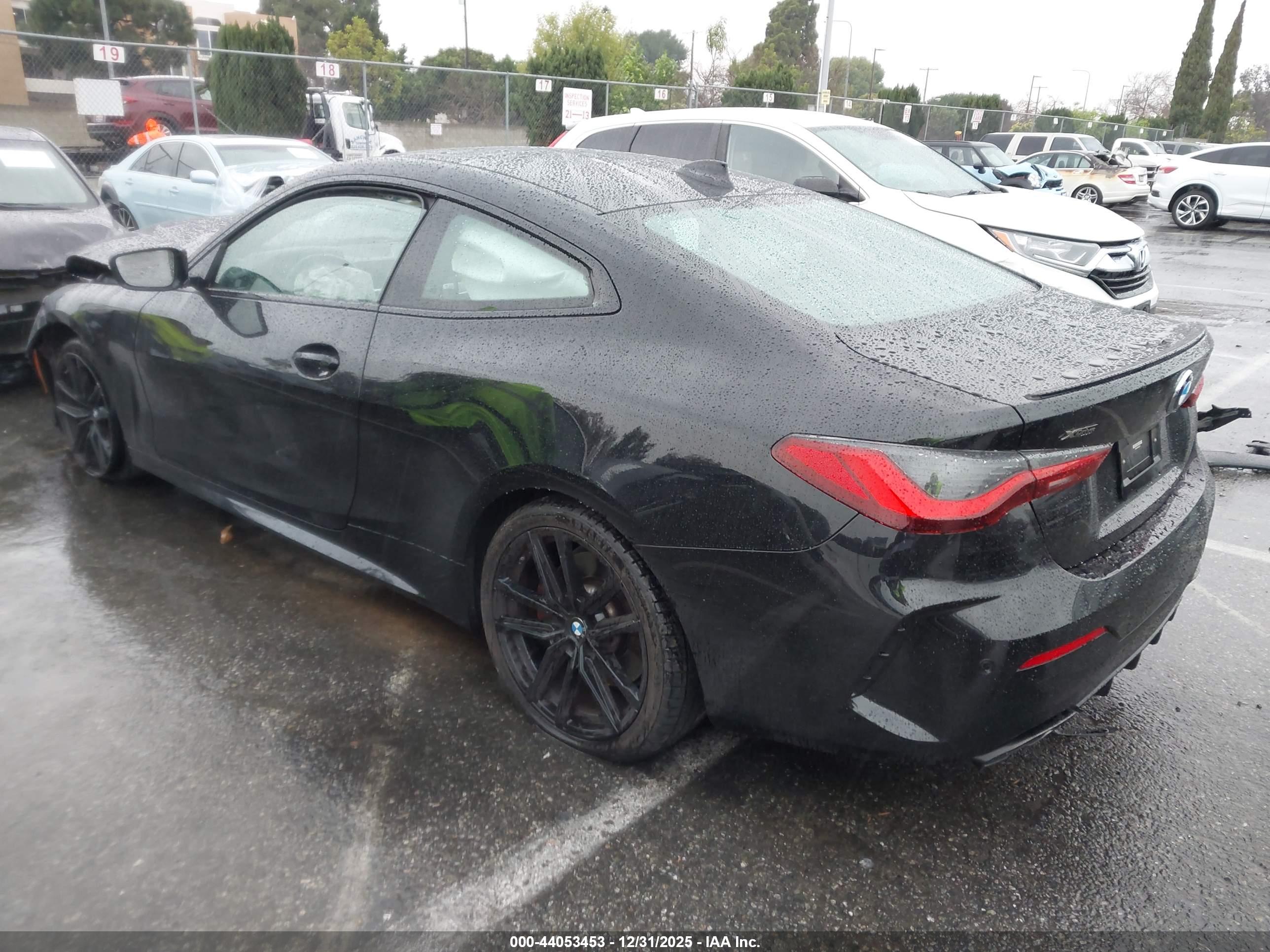 BMW M440I image 3
