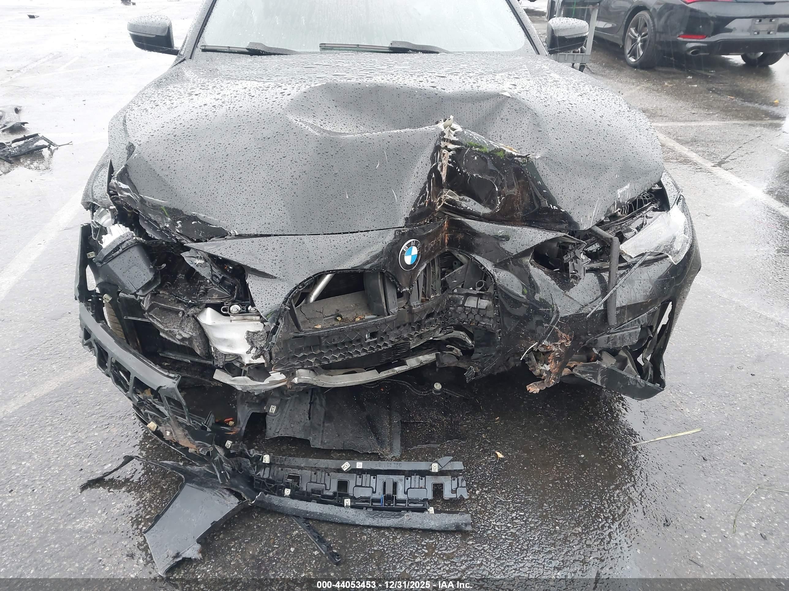 BMW M440I image 6