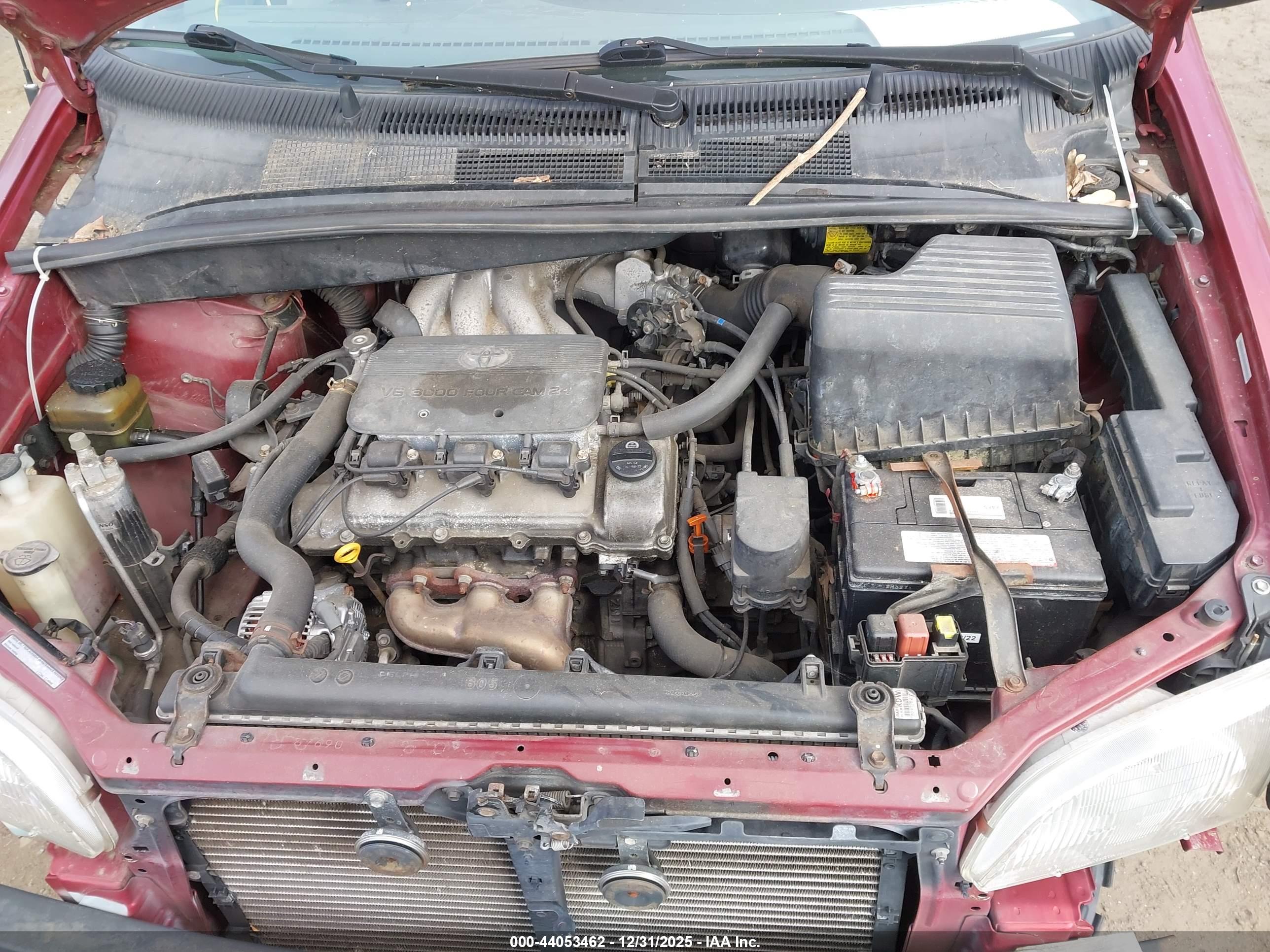 TOYOTA SIENNA image 10