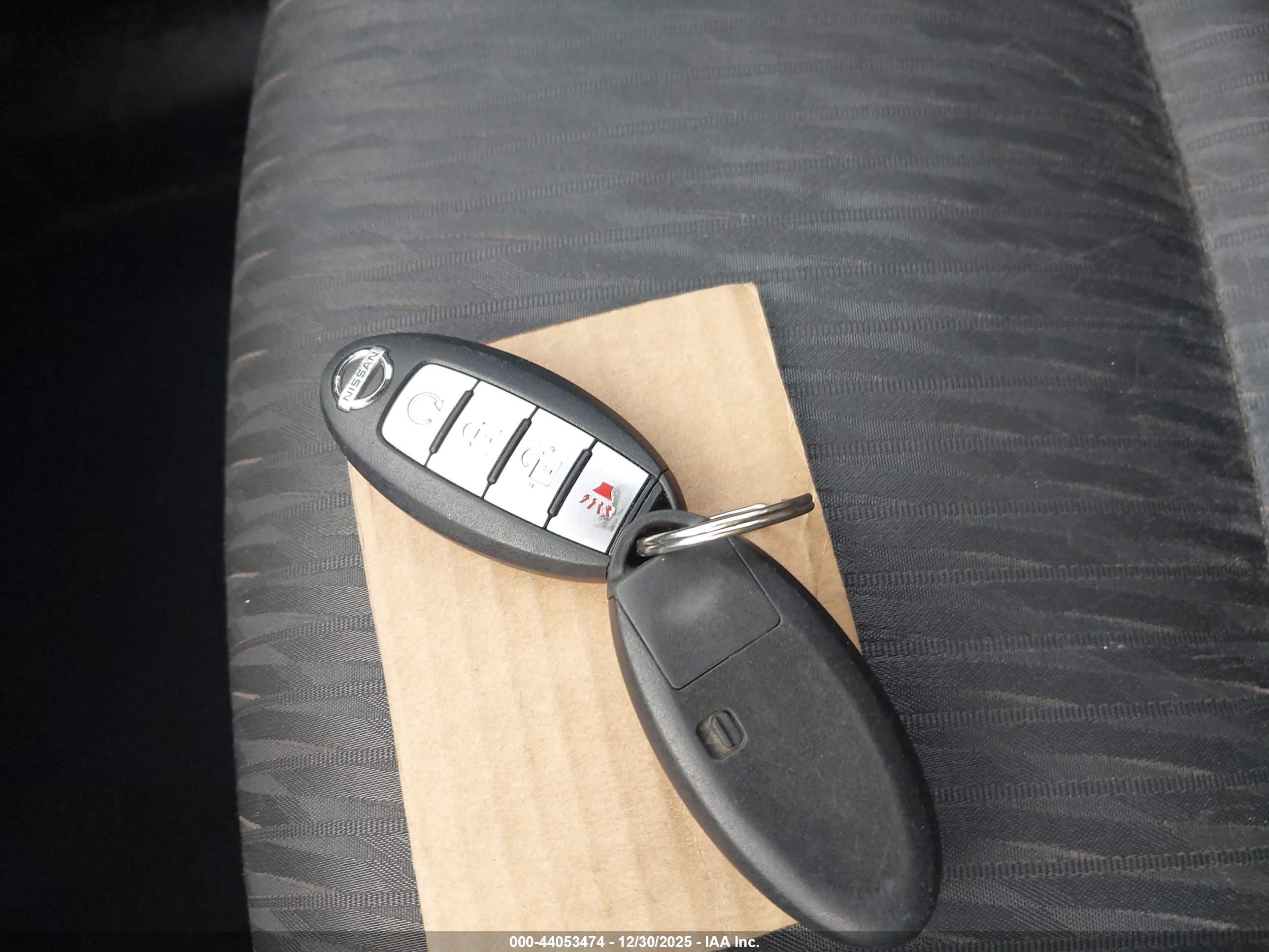 NISSAN ROGUE image 11
