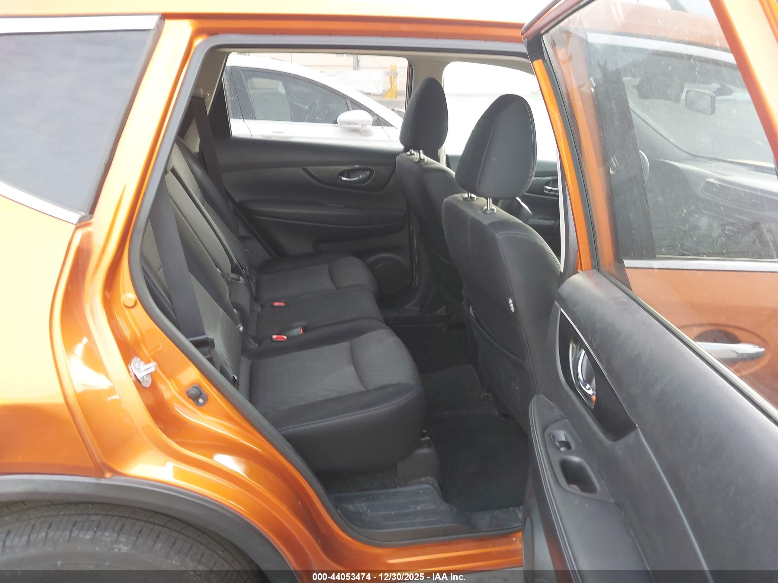 NISSAN ROGUE image 8