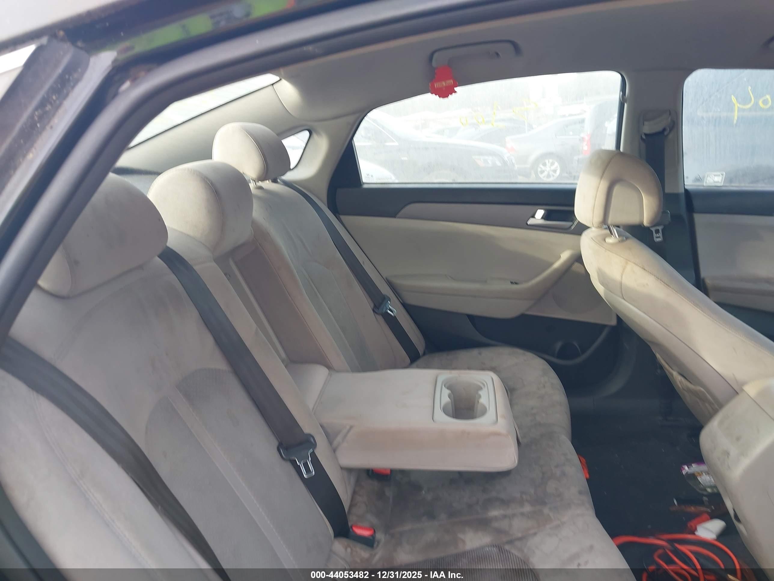HYUNDAI SONATA image 8
