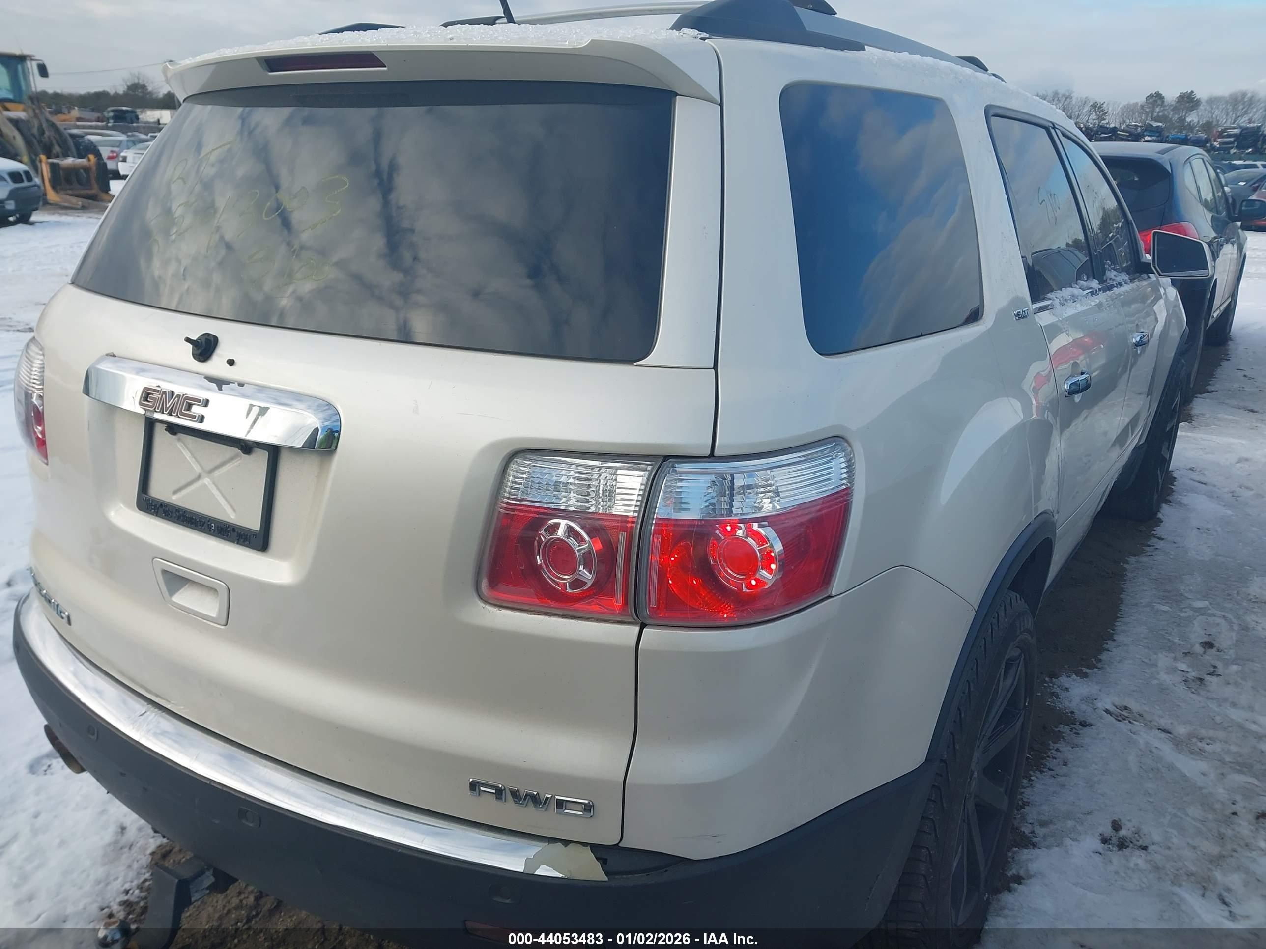 GMC ACADIA image 4