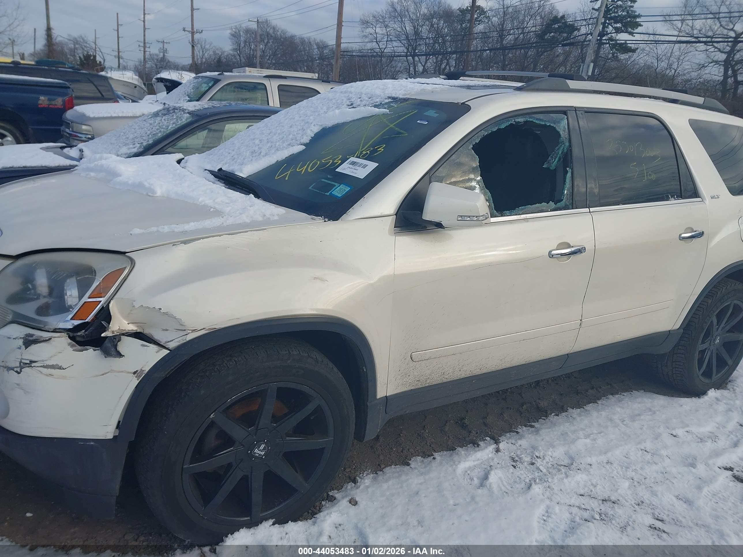 GMC ACADIA image 6
