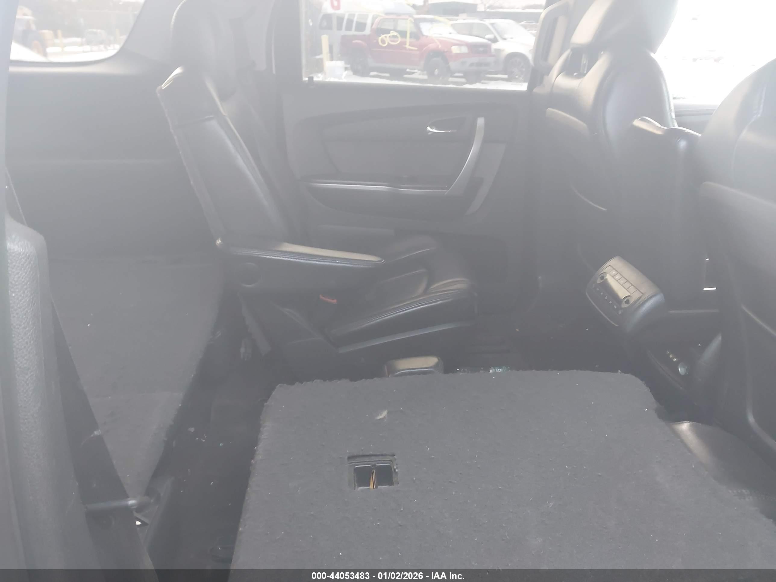 GMC ACADIA image 8