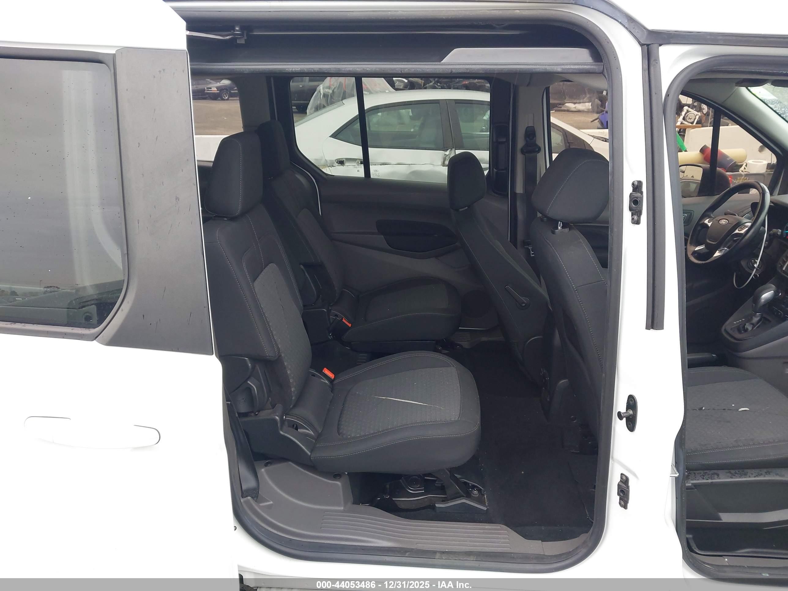 FORD TRANSIT image 8