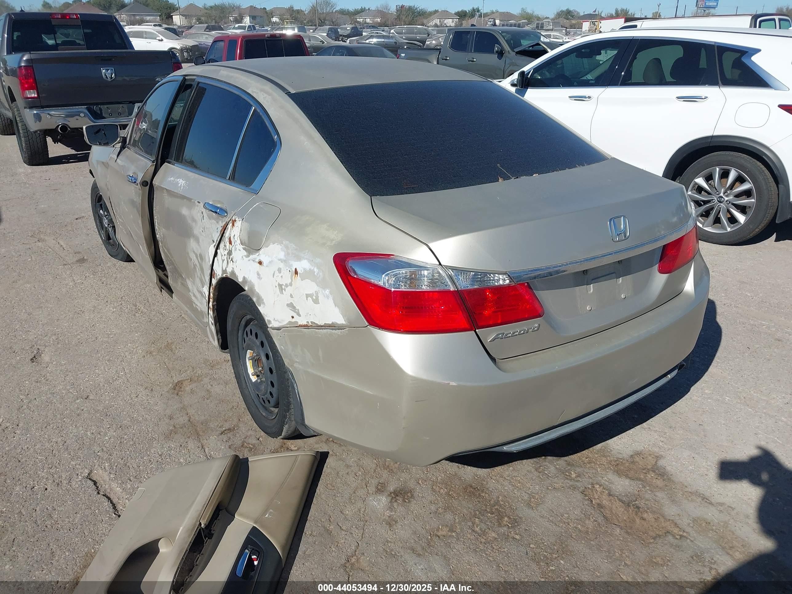 HONDA ACCORD image 3
