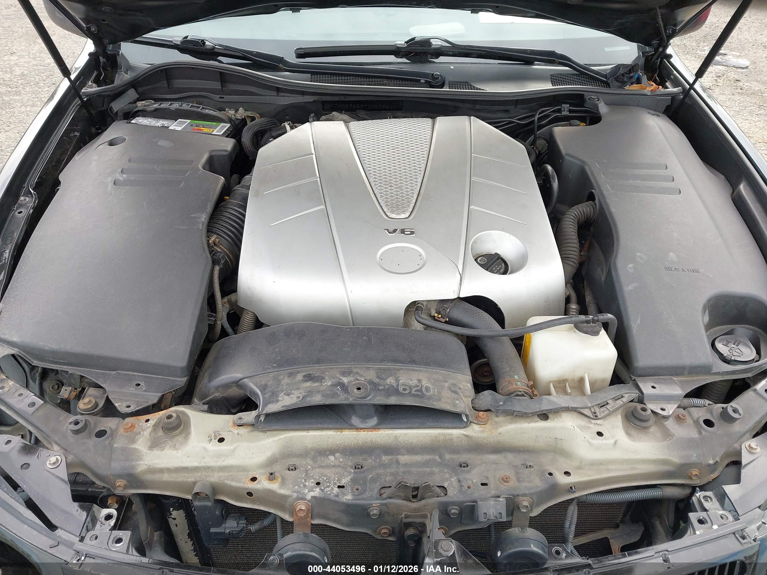 LEXUS GS image 10