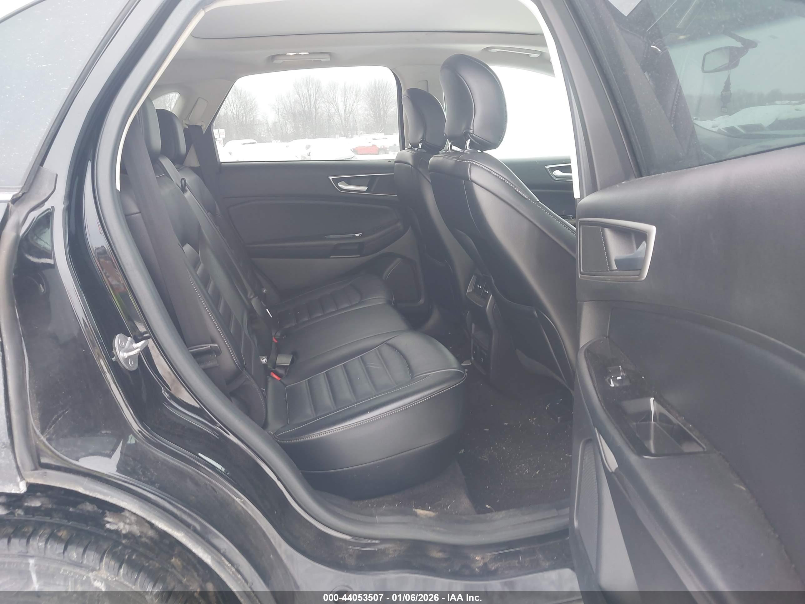 FORD EDGE image 8