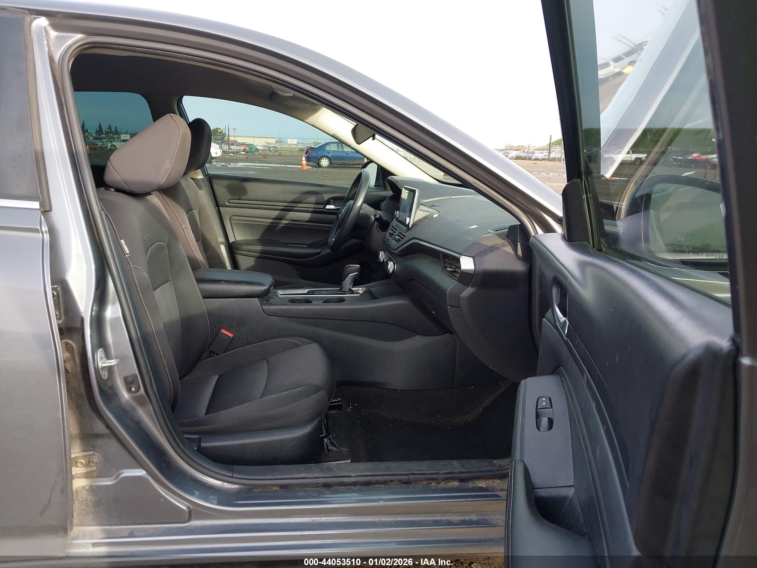 NISSAN ALTIMA image 5