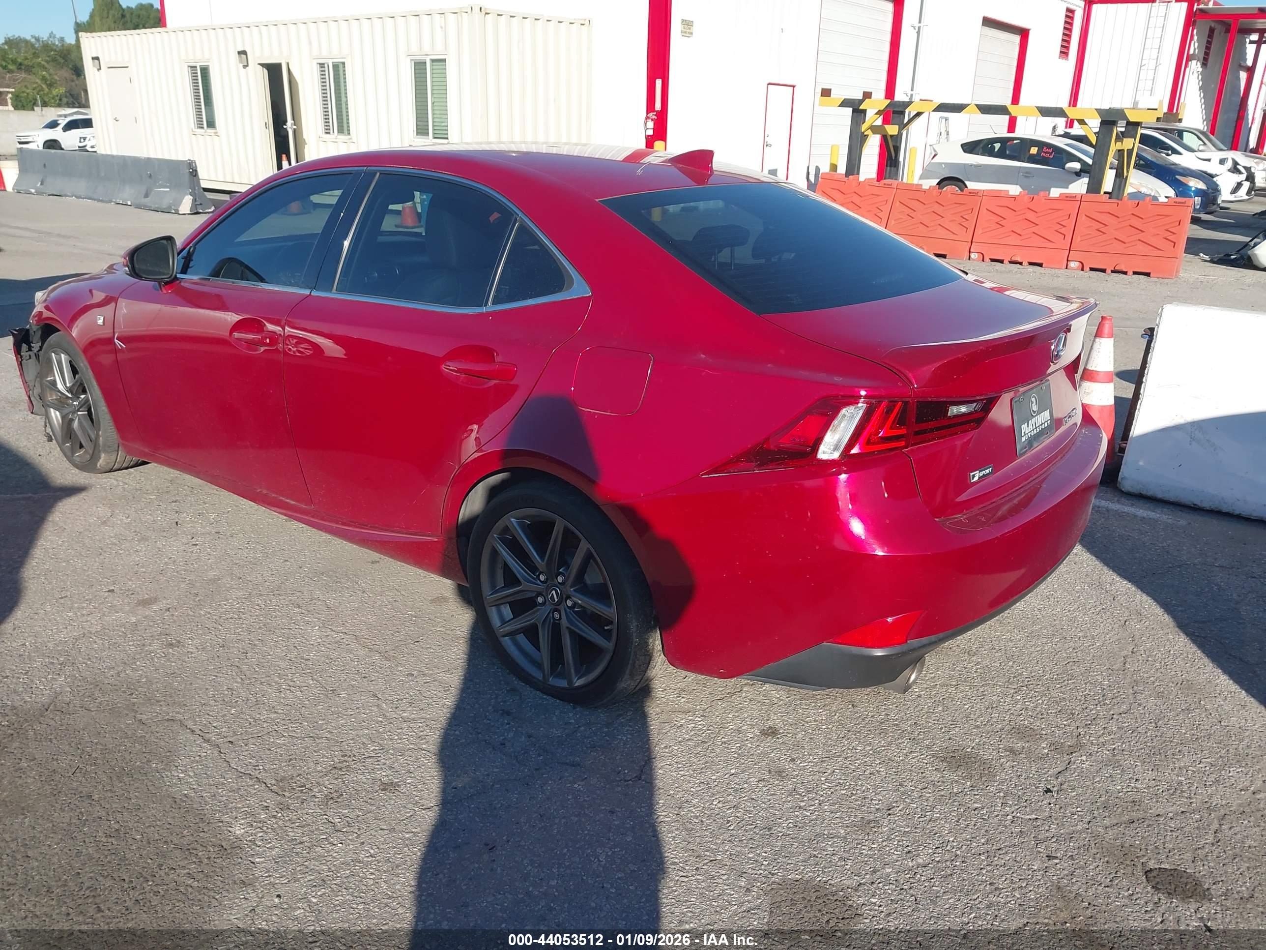 LEXUS IS image 3