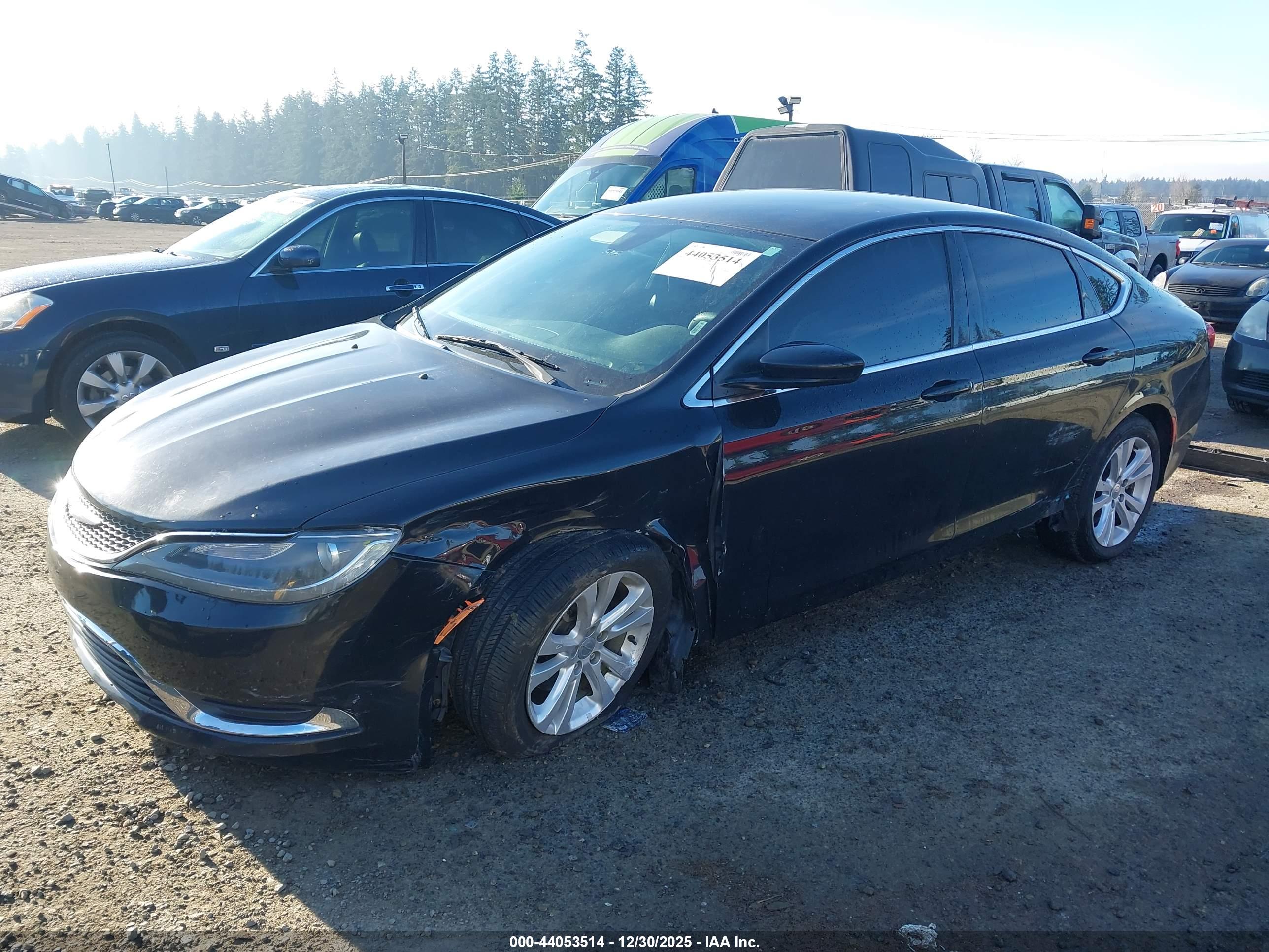 CHRYSLER 200 image 2