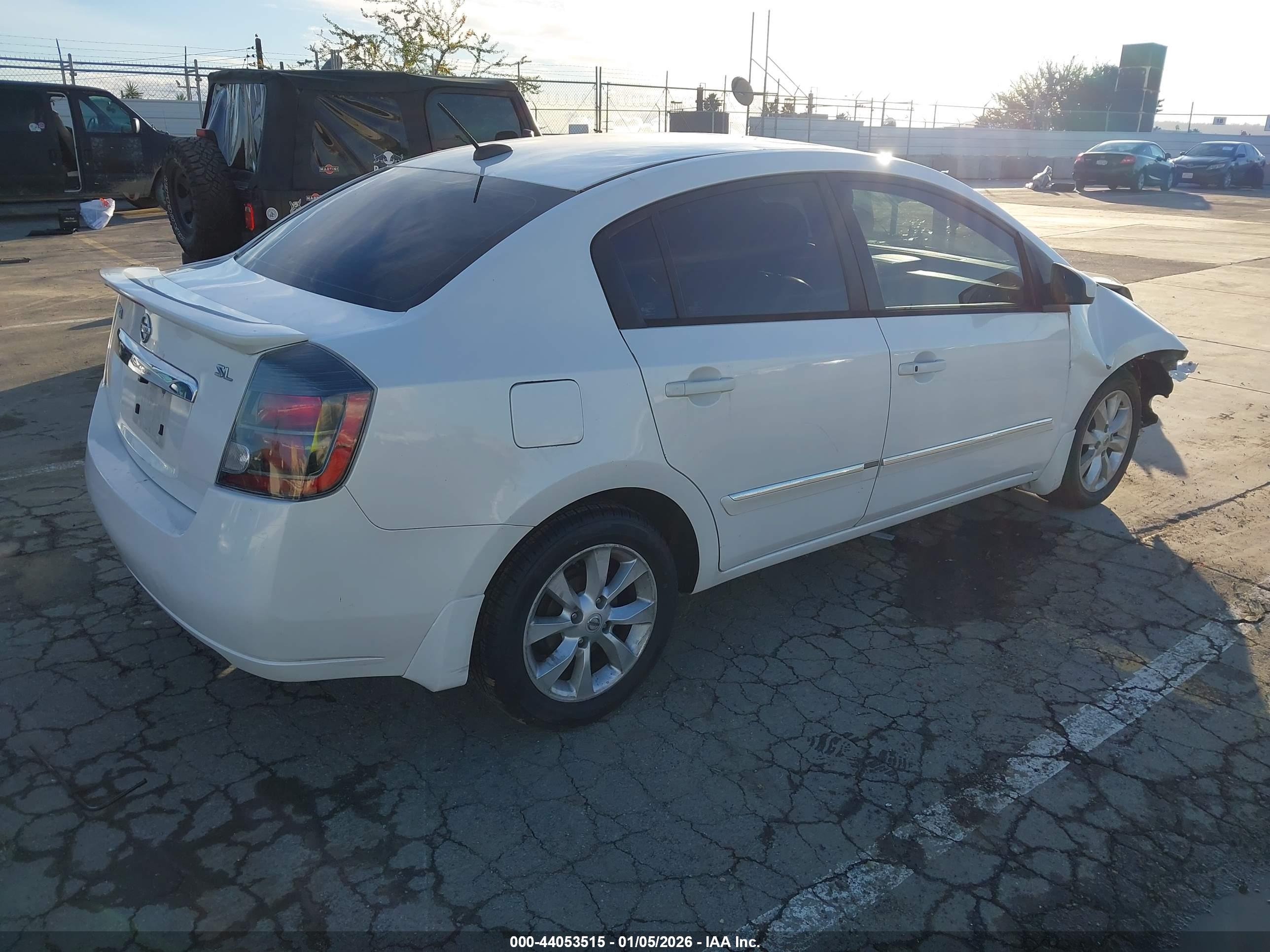 NISSAN SENTRA image 4