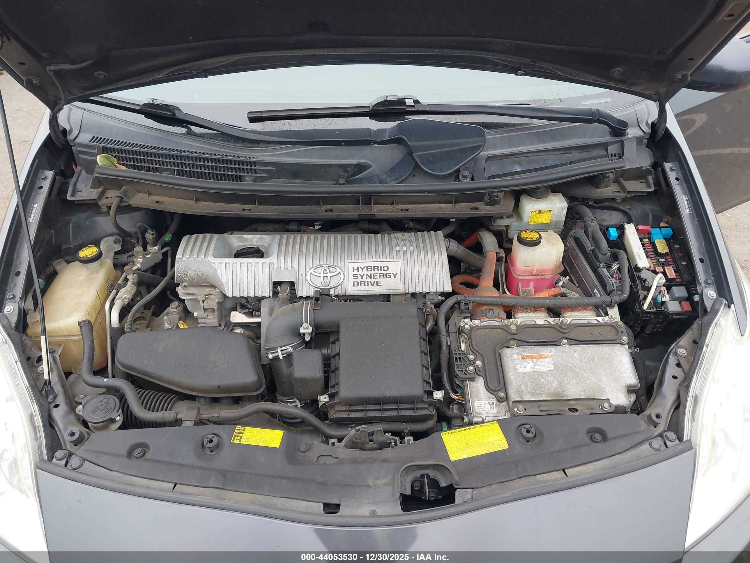 TOYOTA PRIUS image 10