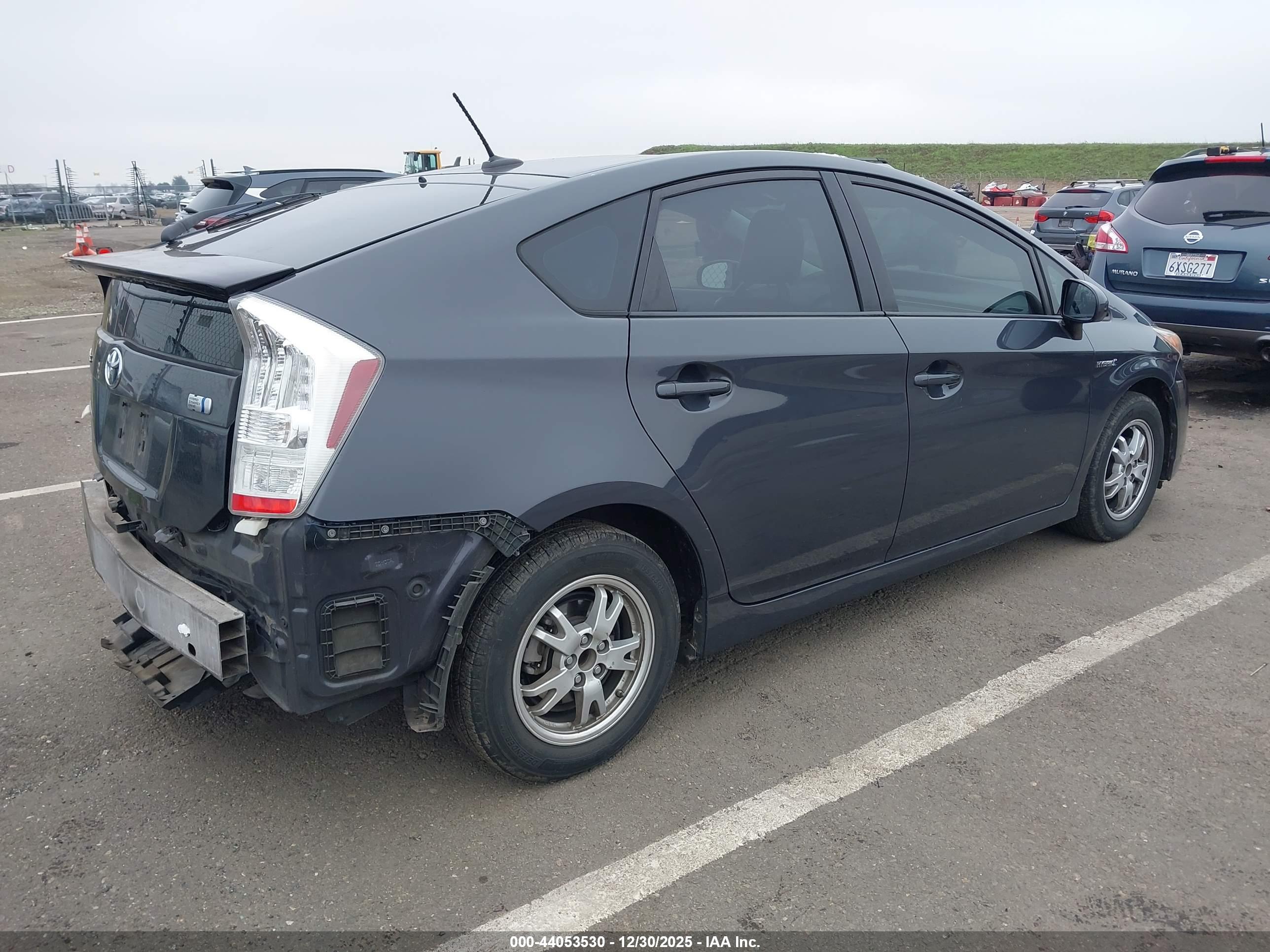 TOYOTA PRIUS image 4