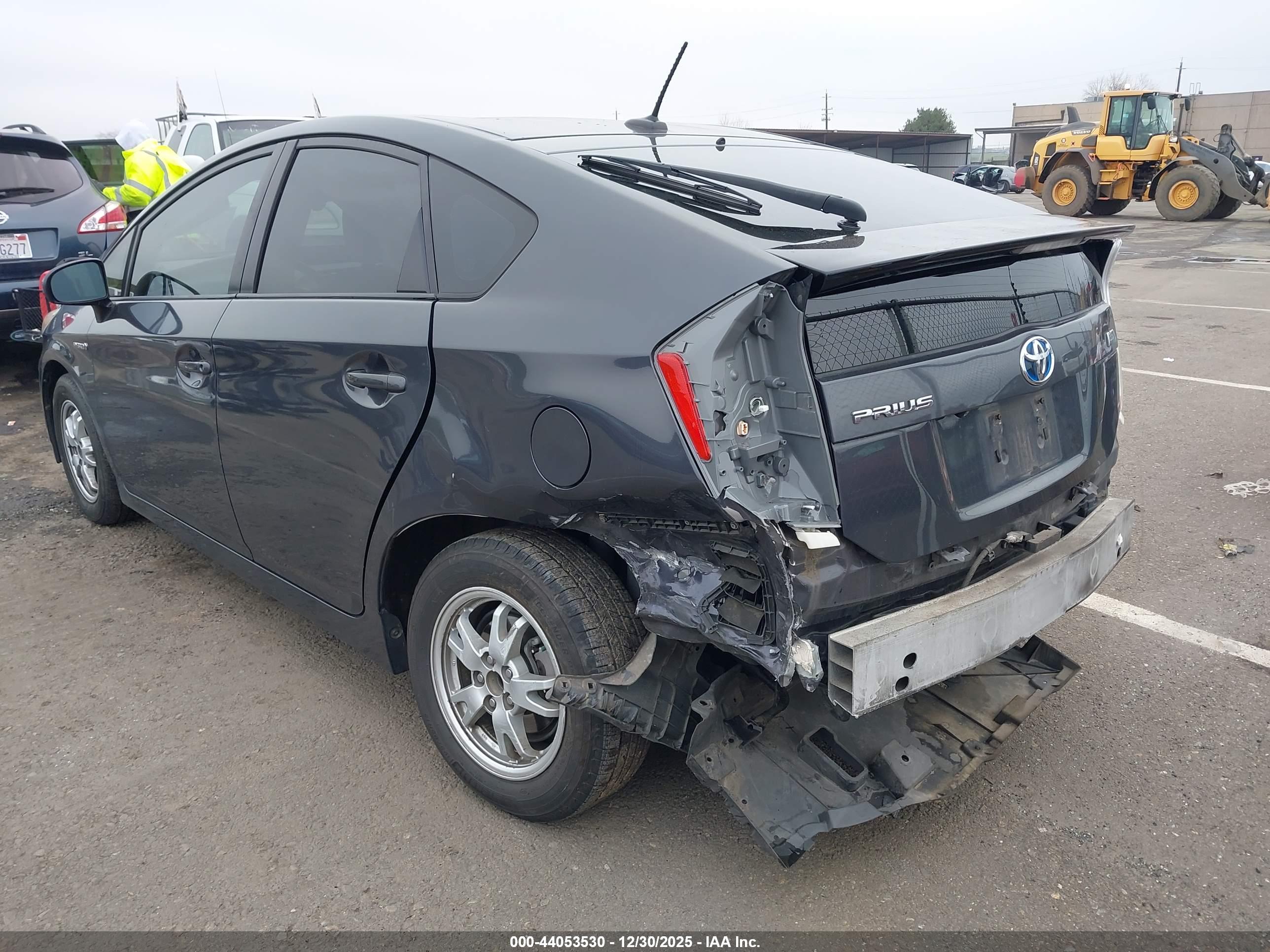 TOYOTA PRIUS image 6
