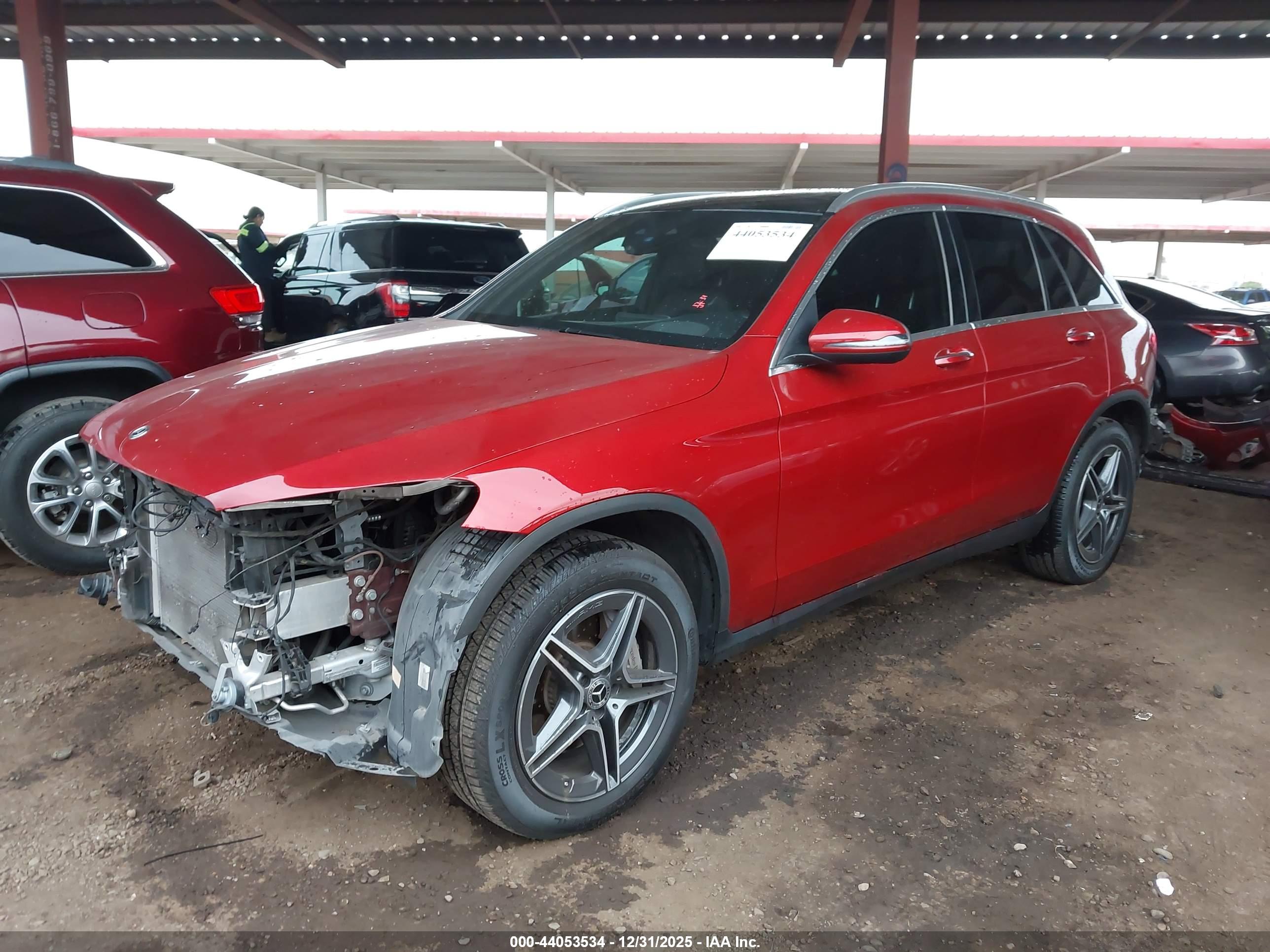 MERCEDES-BENZ GLC image 2