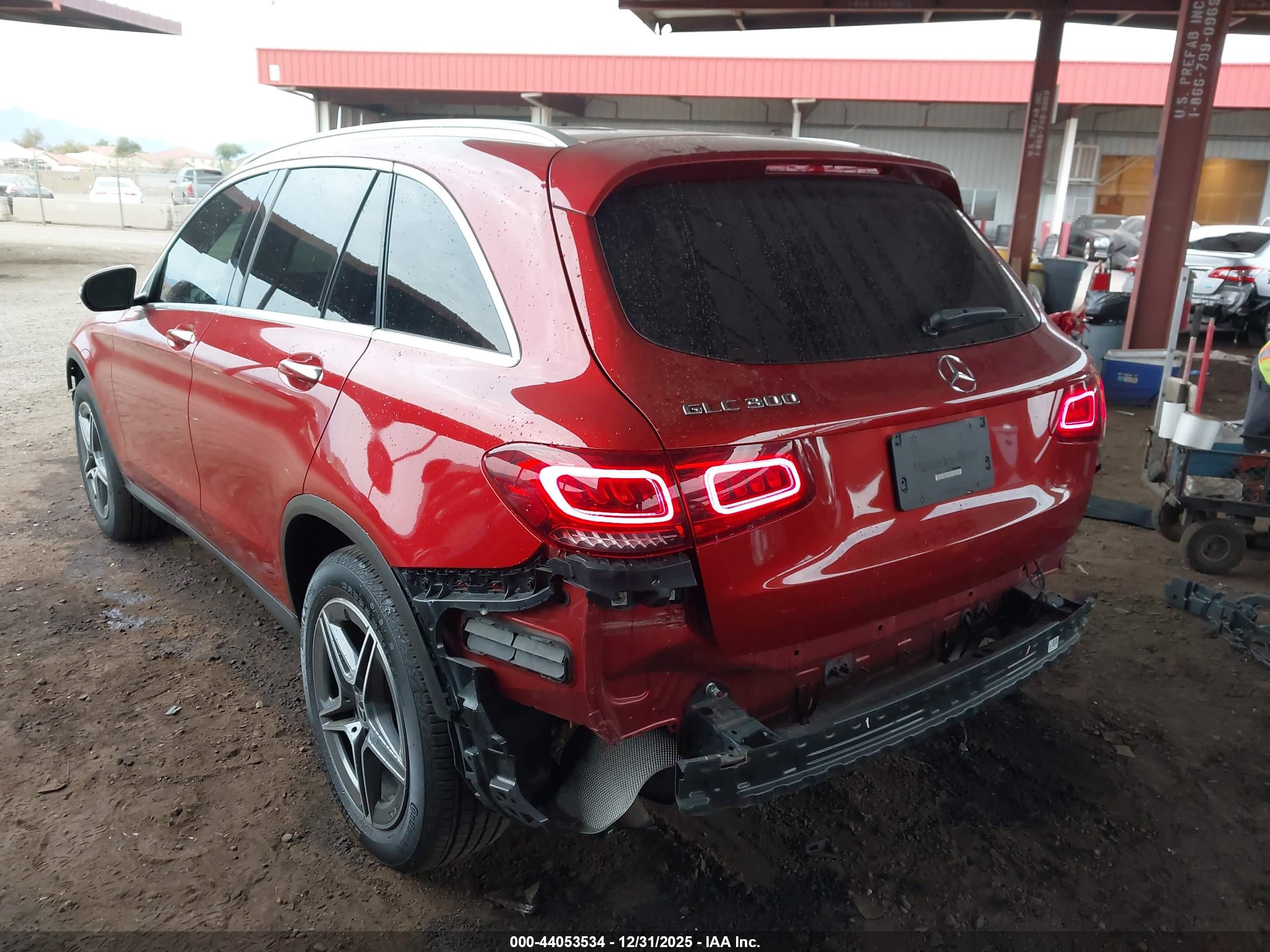 MERCEDES-BENZ GLC image 3