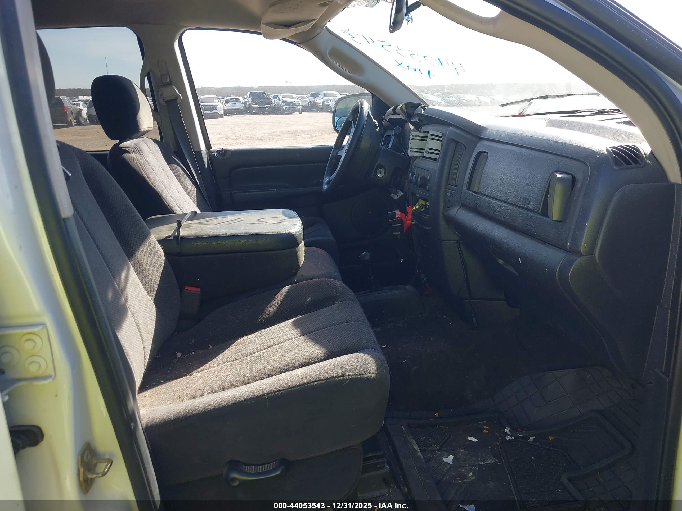 DODGE RAM image 5