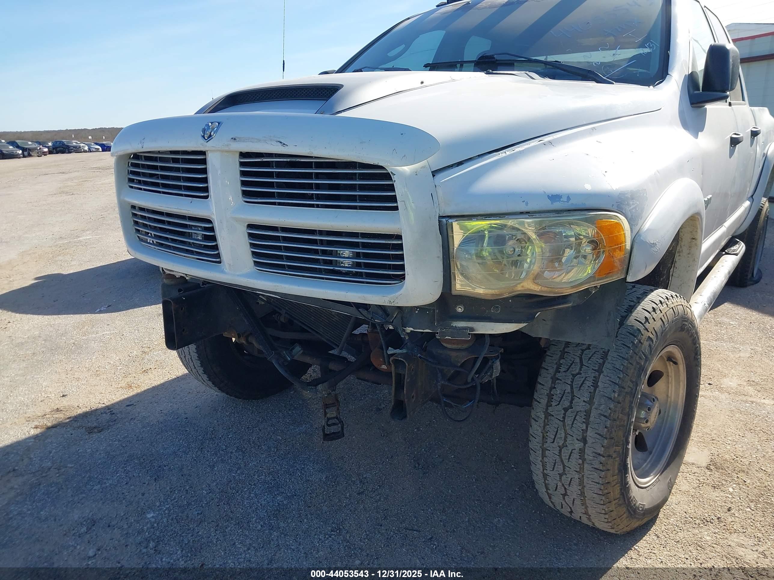DODGE RAM image 6