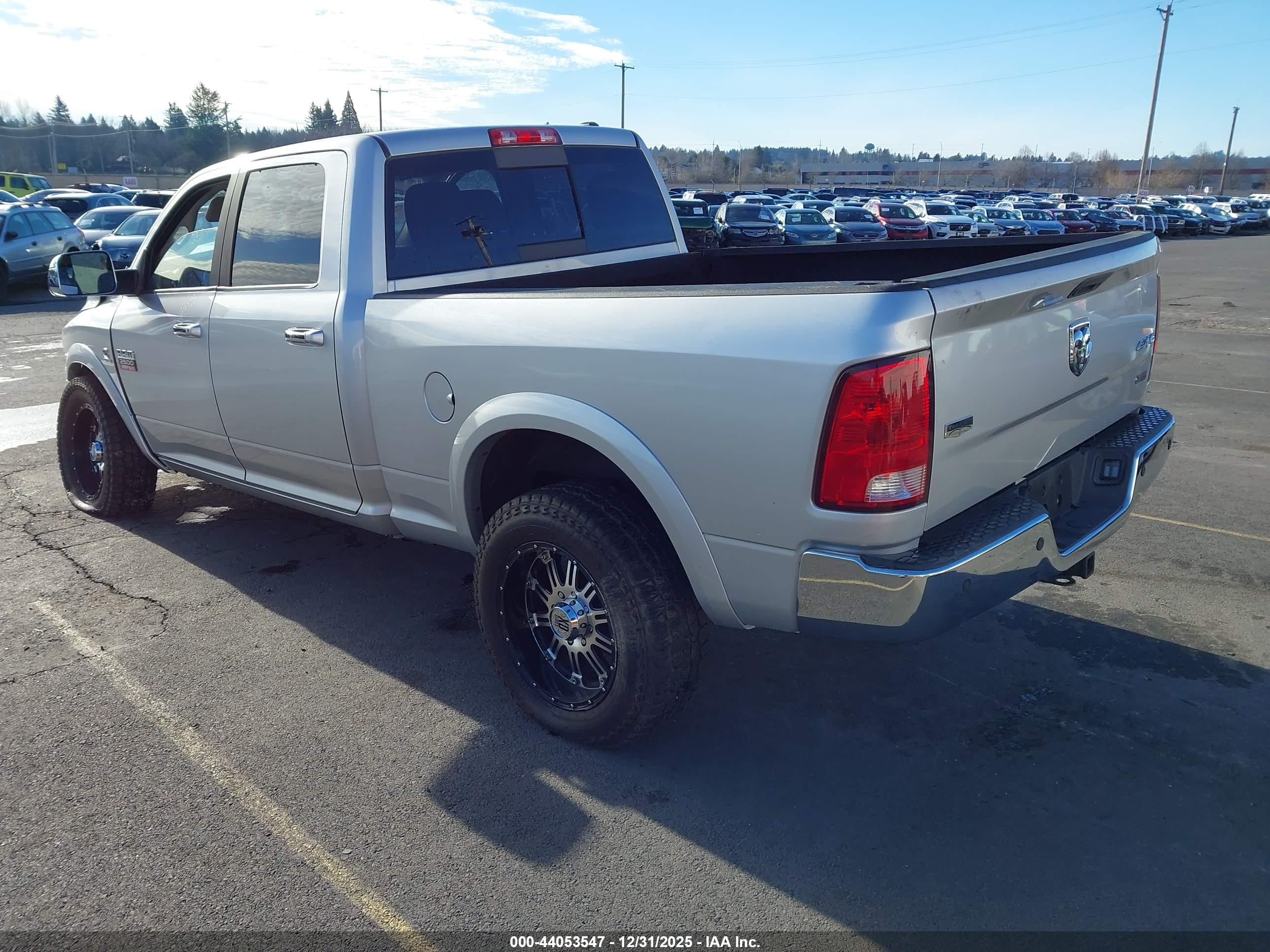 RAM 2500 image 3