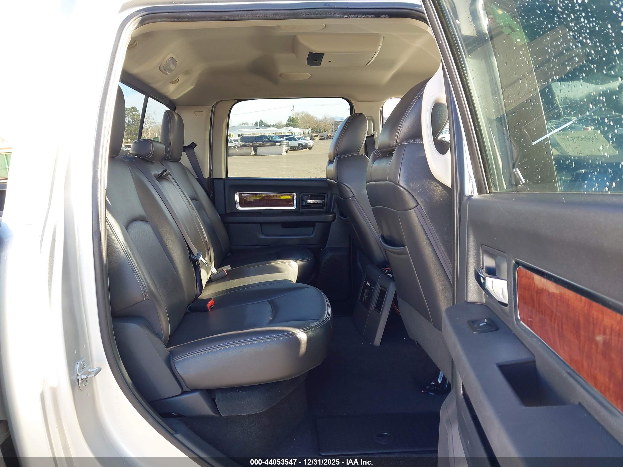 RAM 2500 image 8