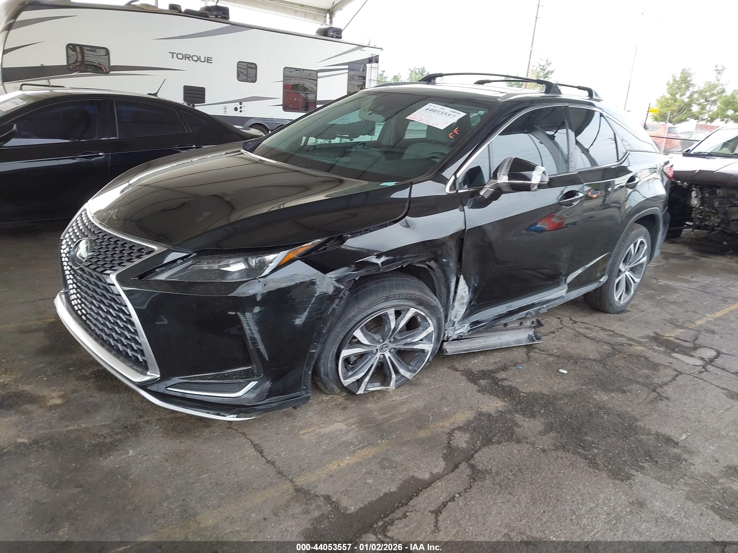 LEXUS RX image 2