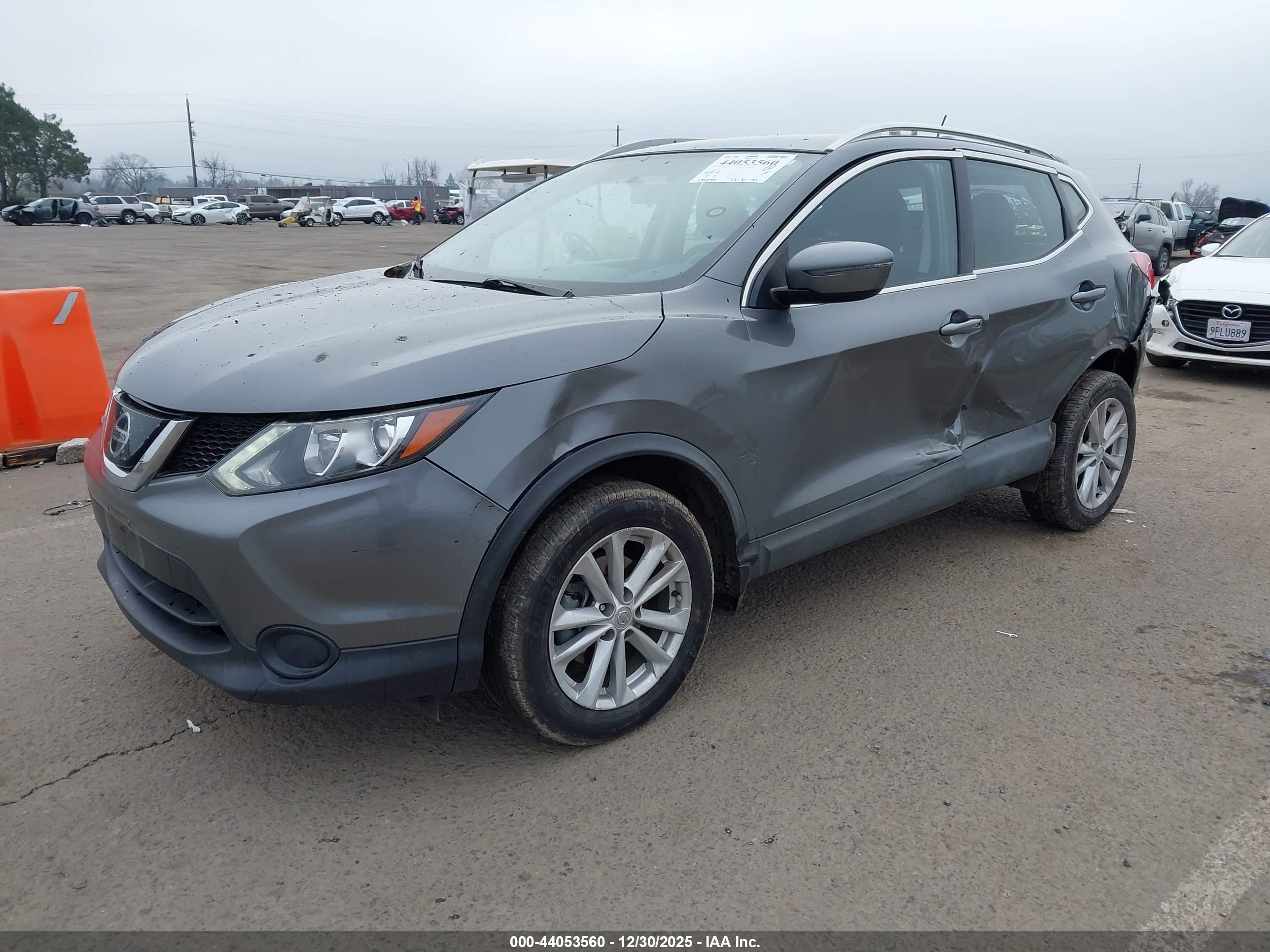 NISSAN ROGUE image 2