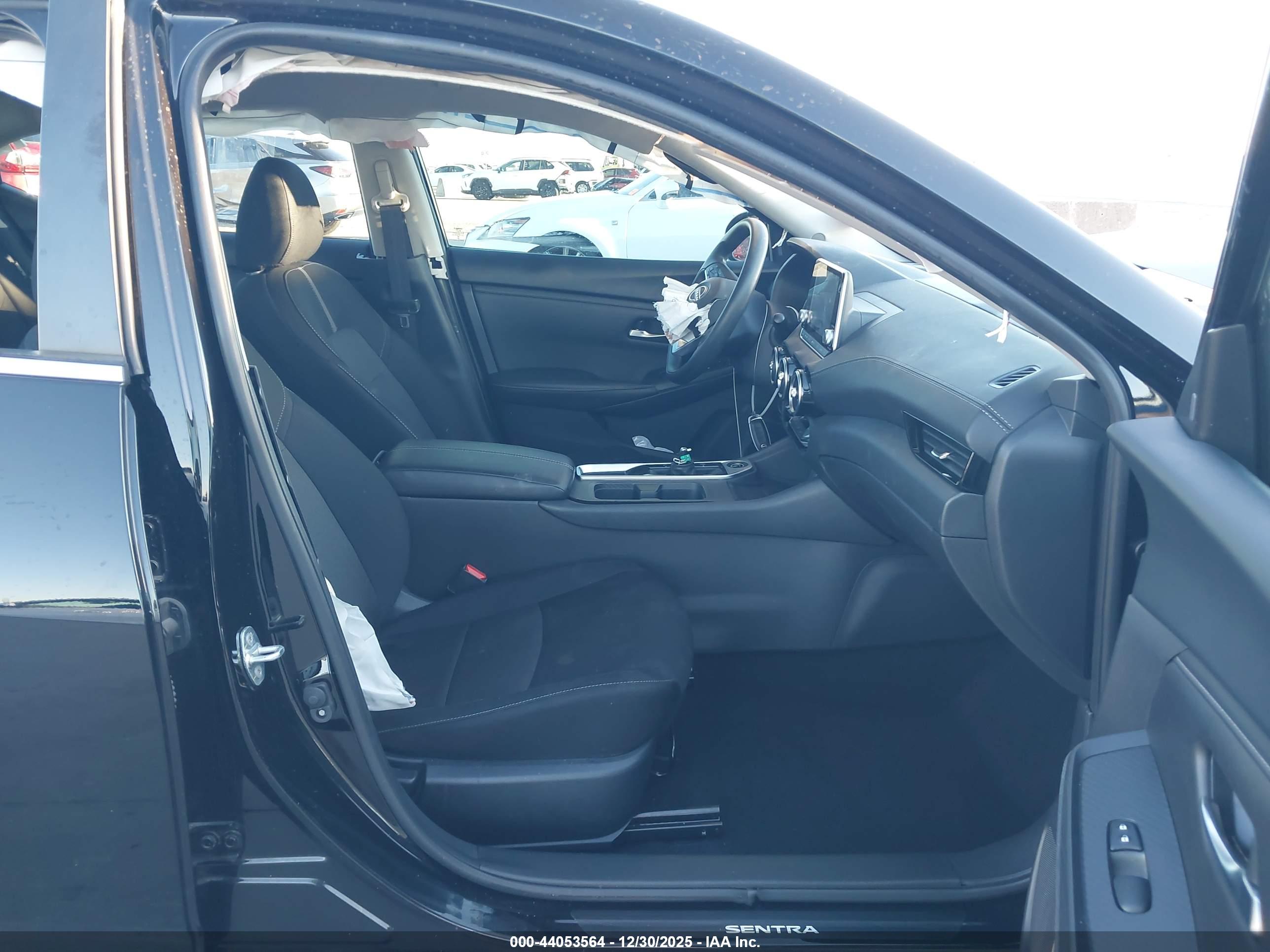 NISSAN SENTRA image 5