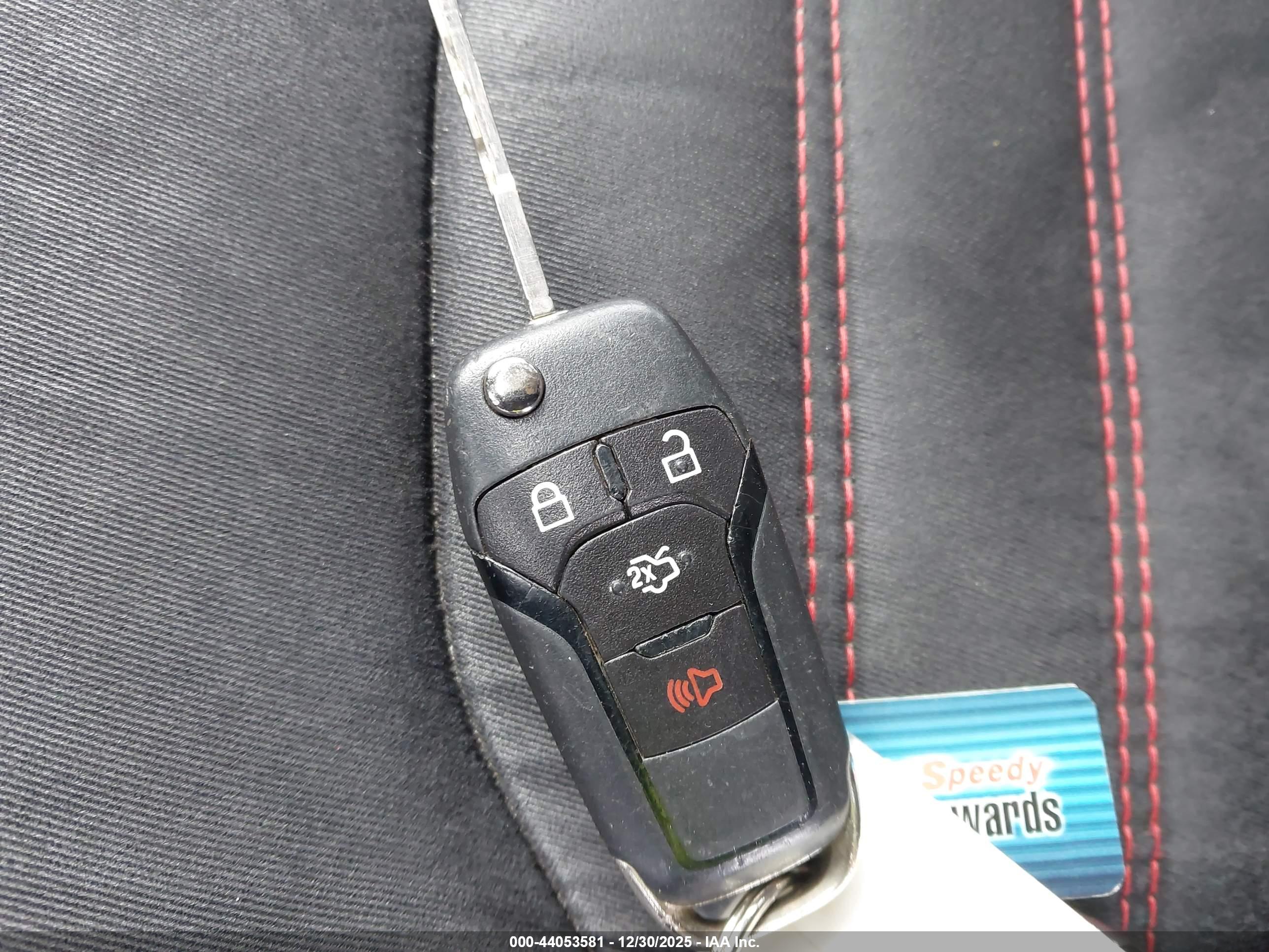 FORD FUSION image 11
