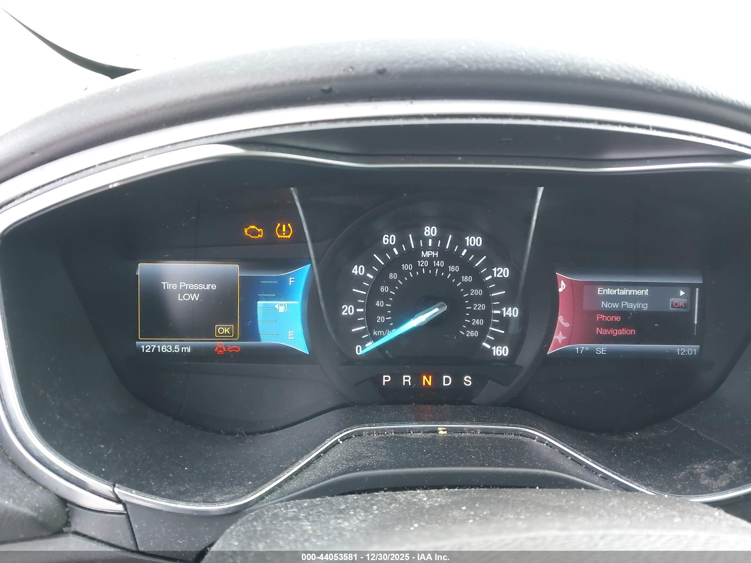 FORD FUSION image 7
