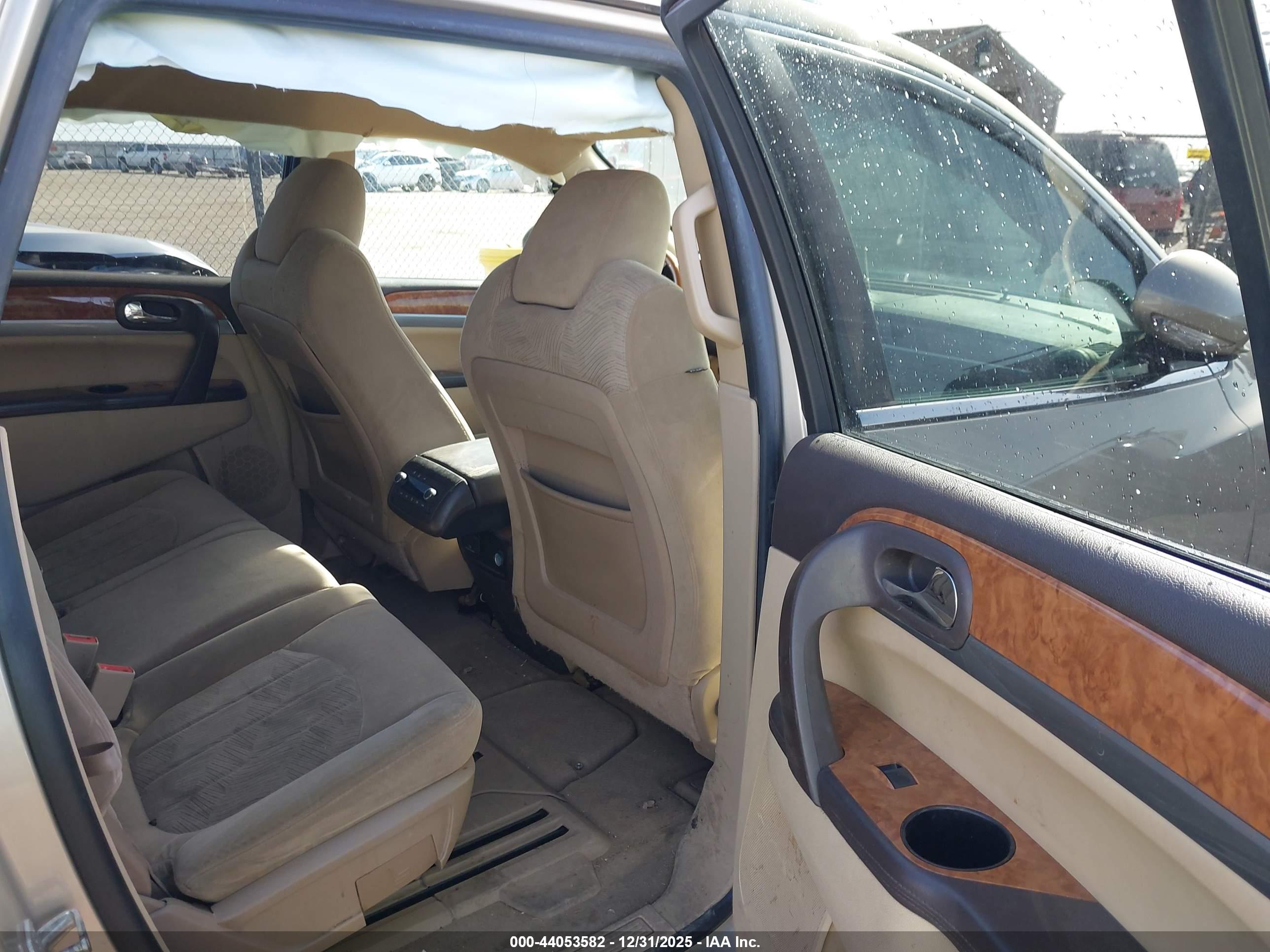 BUICK ENCLAVE image 8