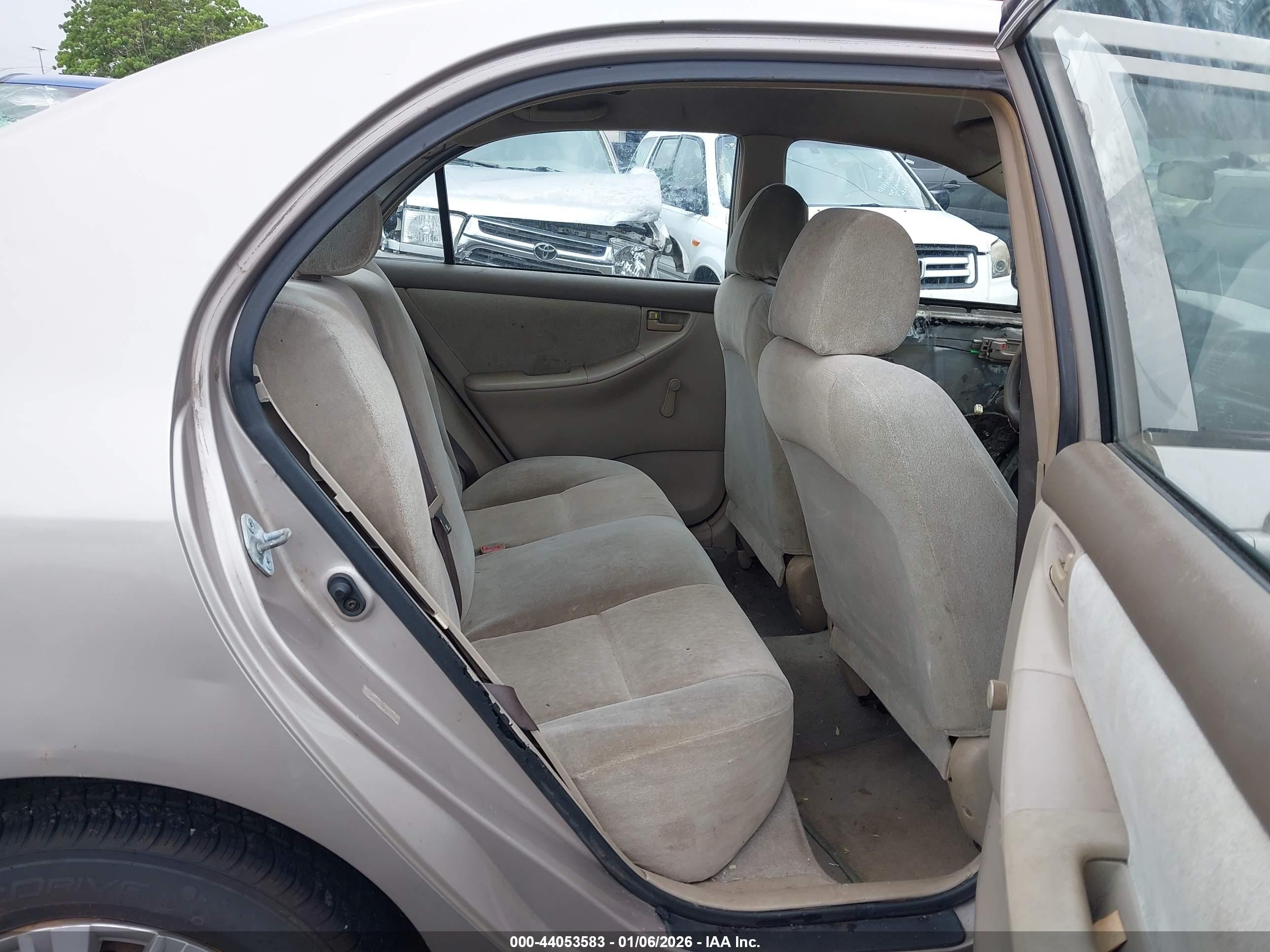 TOYOTA COROLLA image 8