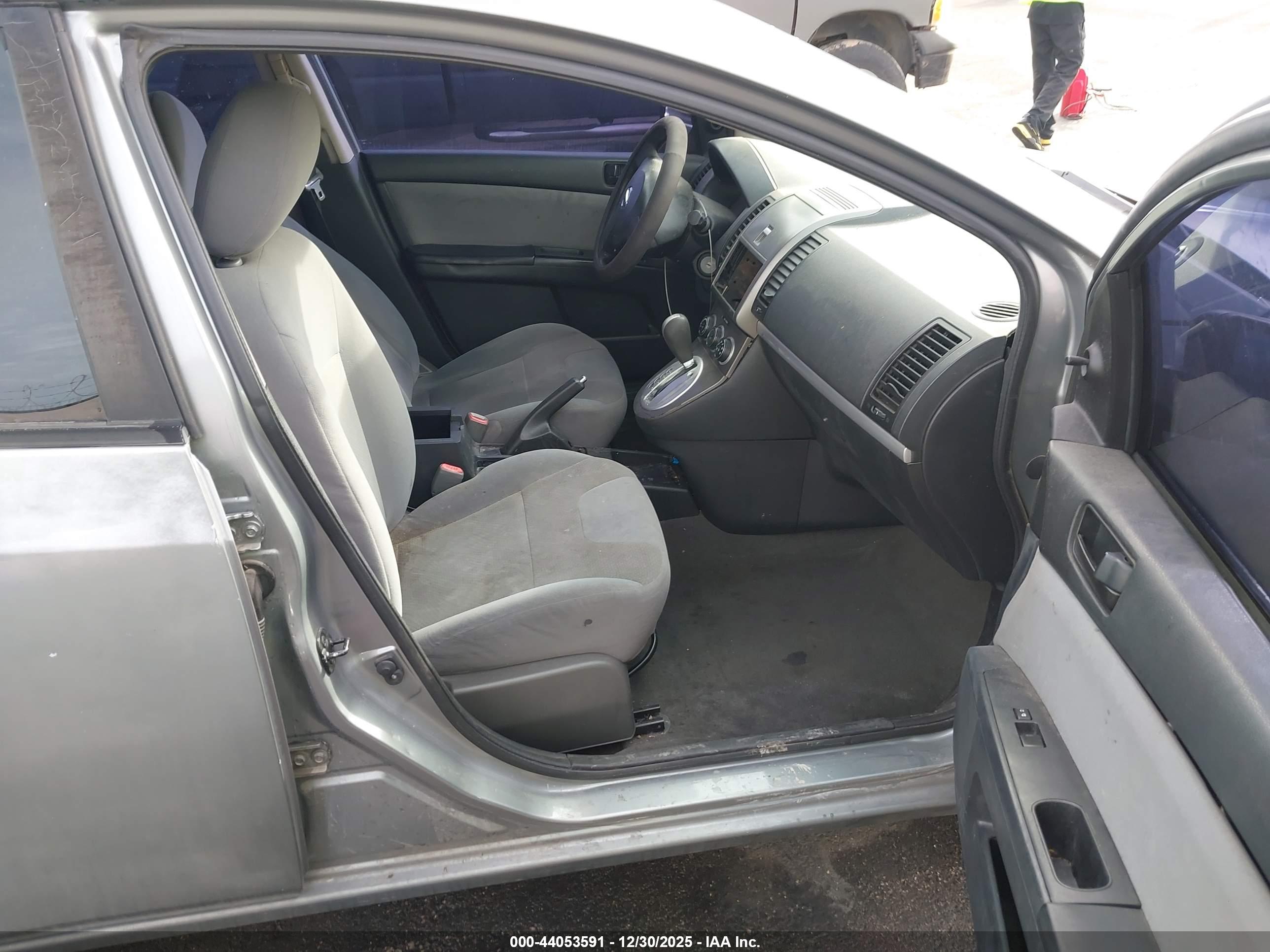 NISSAN SENTRA image 5