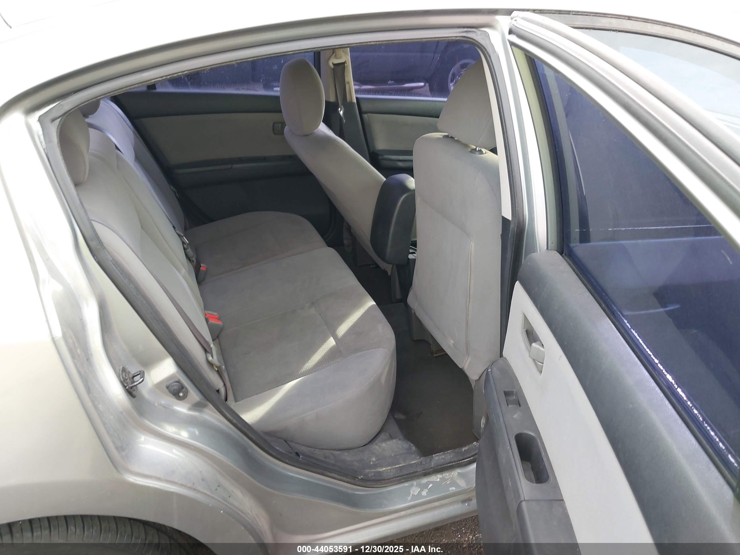 NISSAN SENTRA image 8