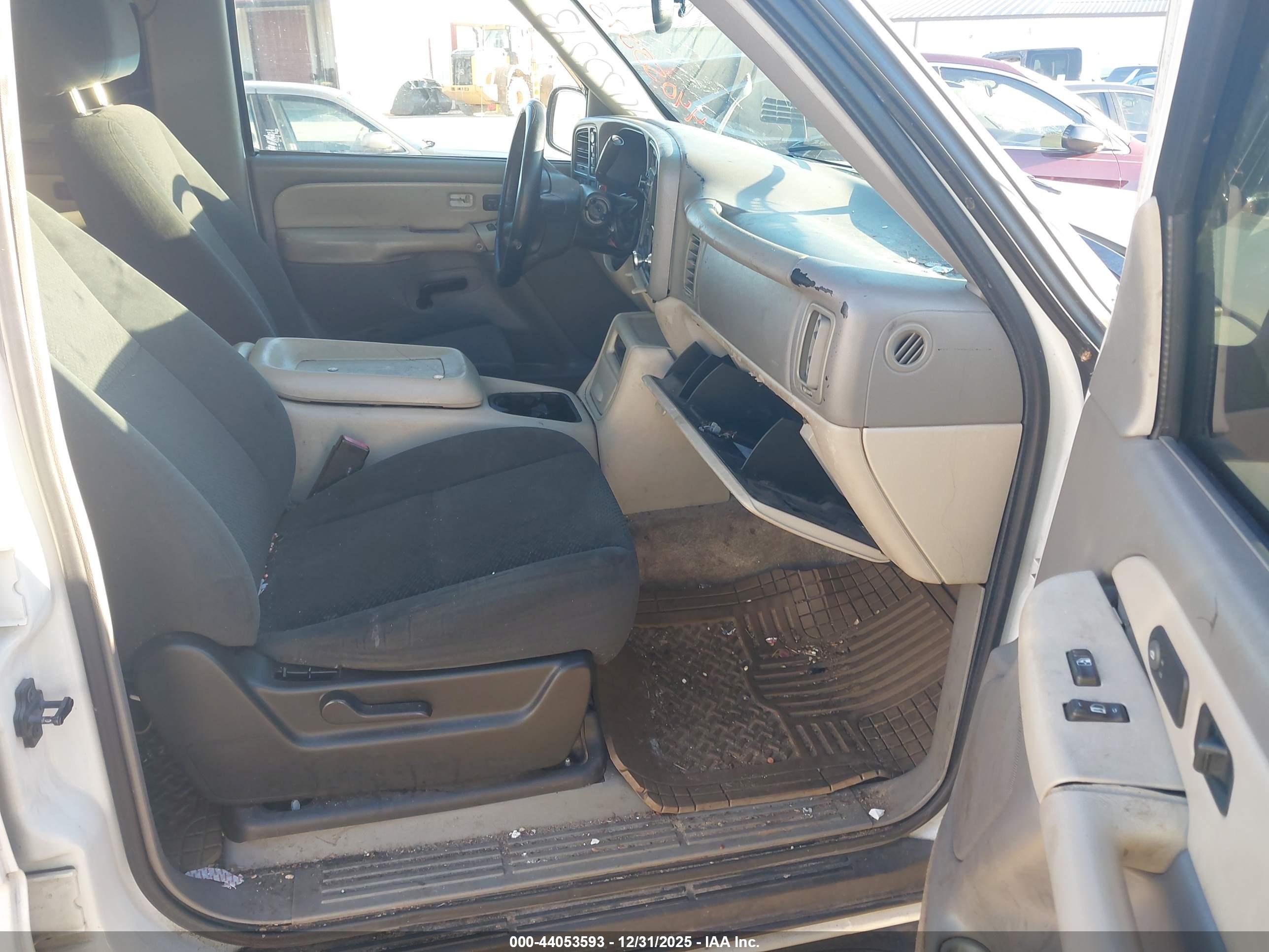 GMC YUKON image 5