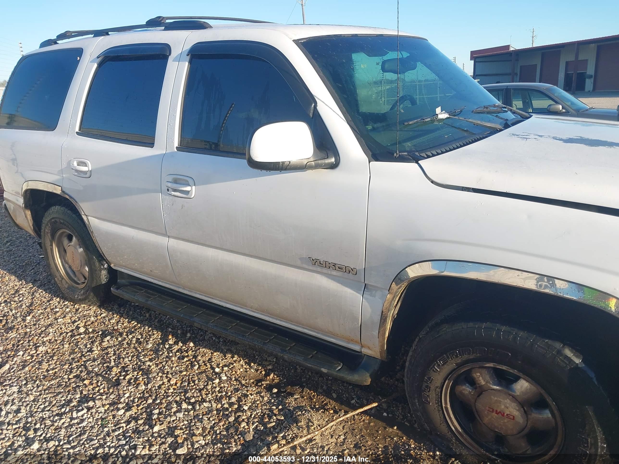 GMC YUKON image 6