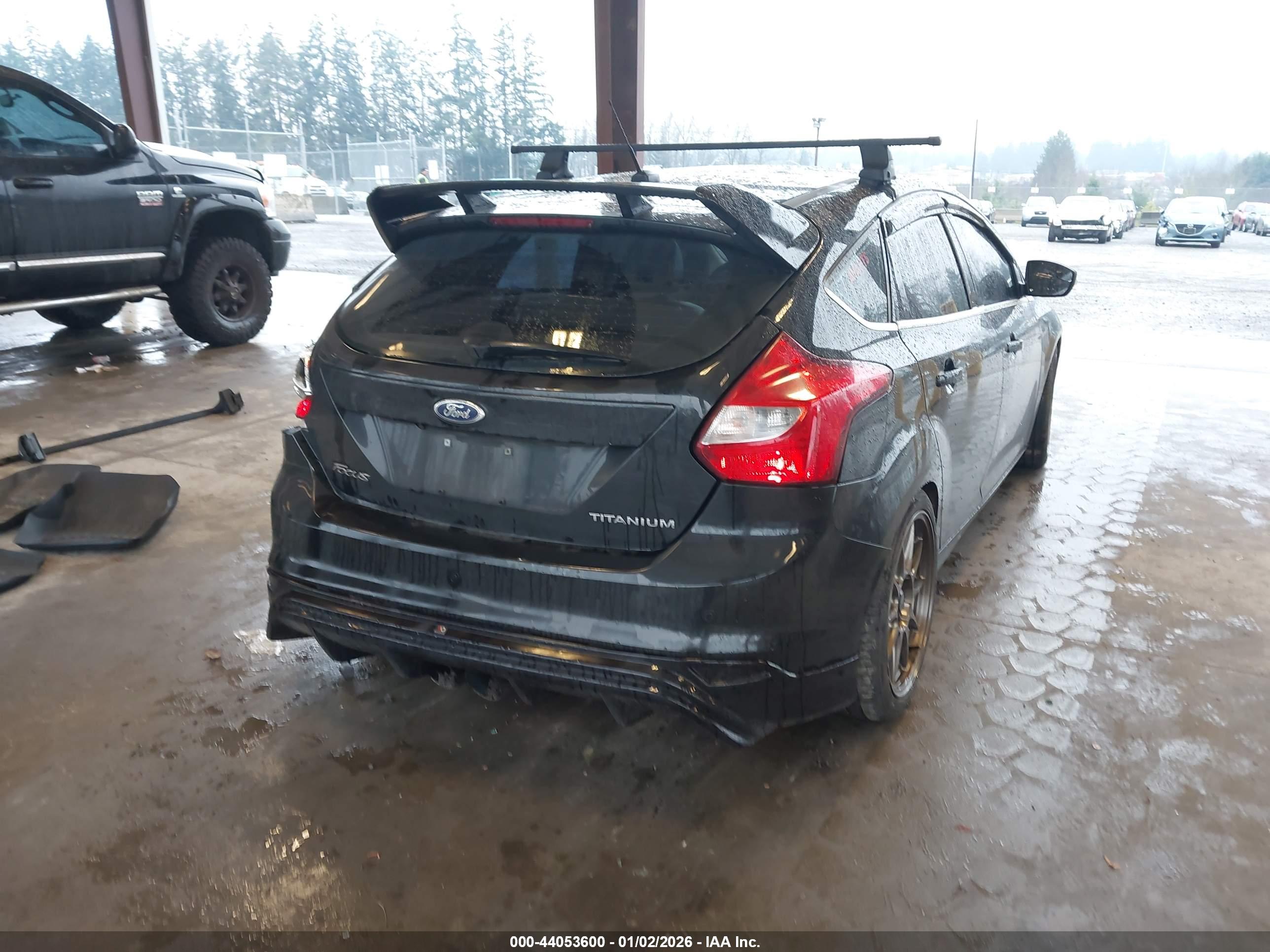 FORD FOCUS image 4