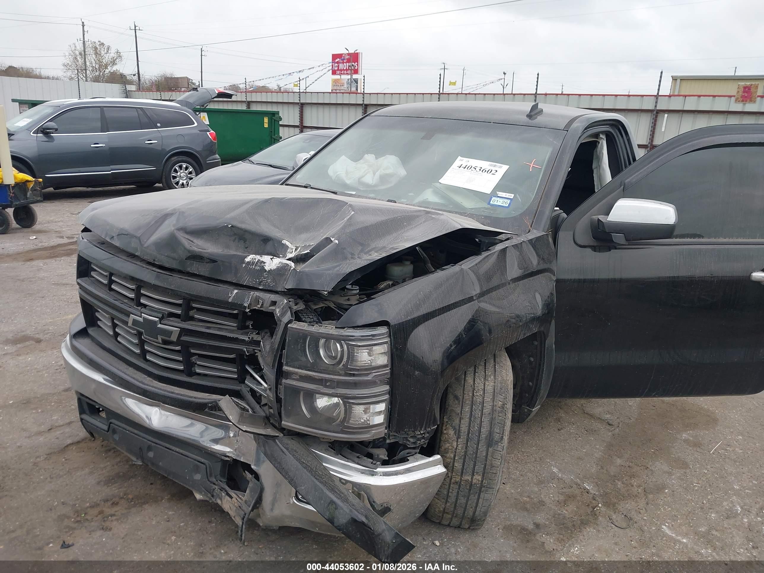 CHEVROLET SILVERADO image 6