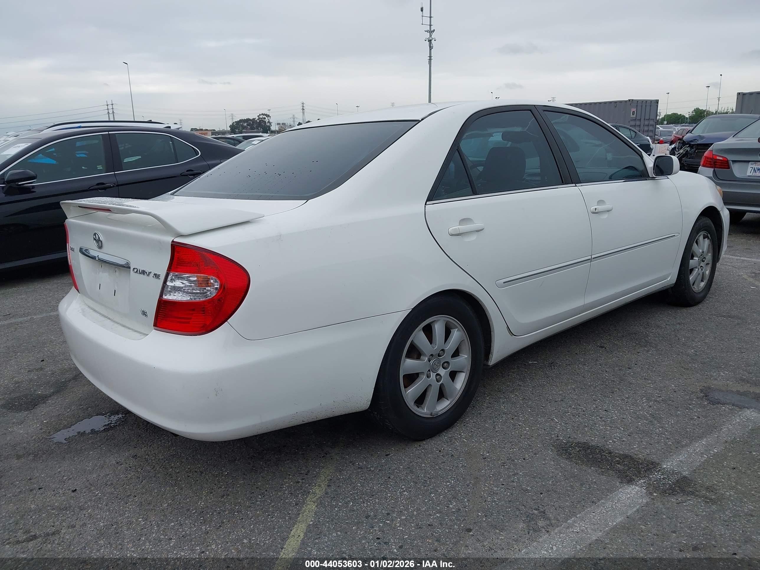 TOYOTA CAMRY image 4